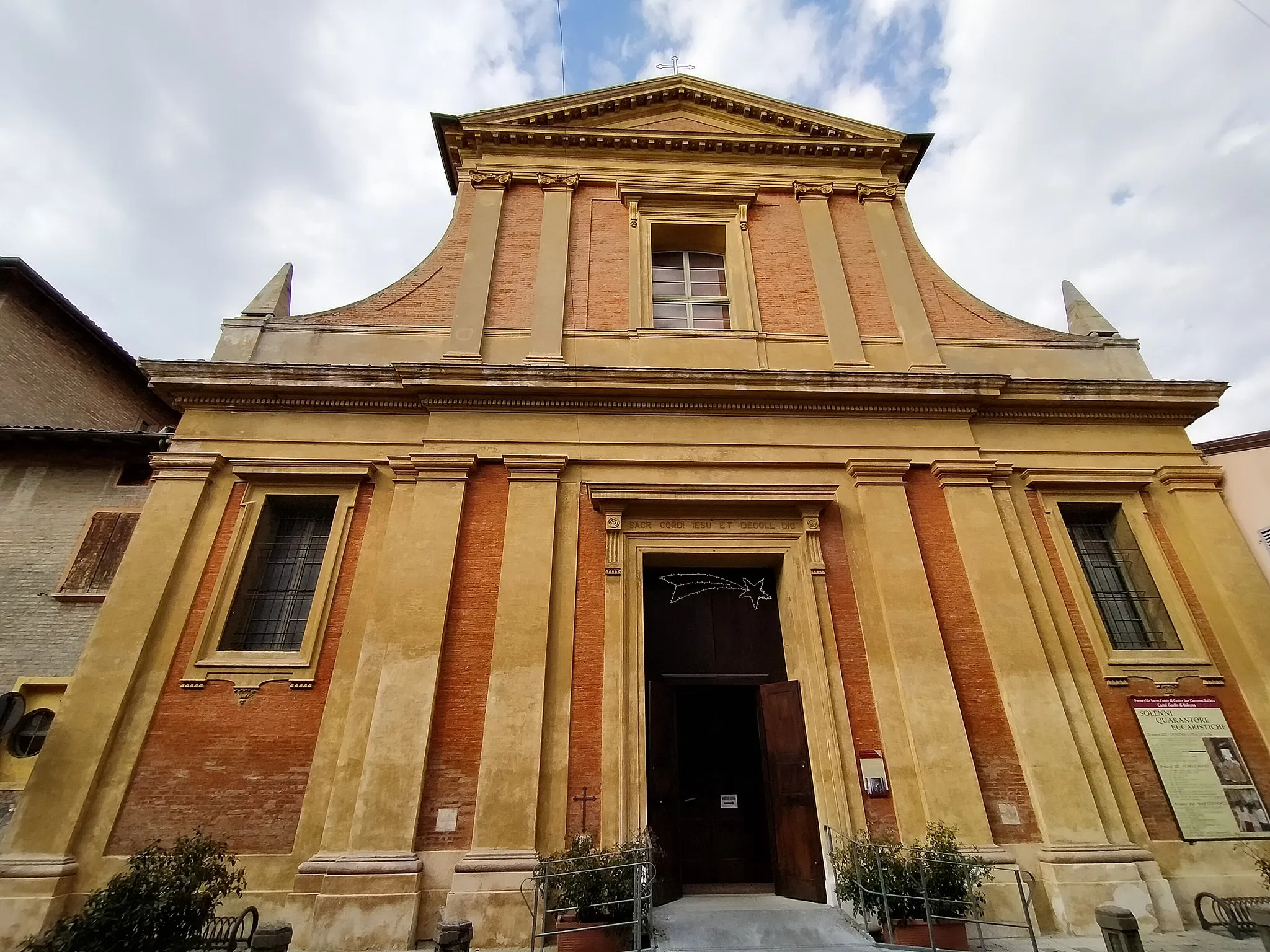 Photo showing: Chiesa parrocchiale del Sacro Cuore di Gesù e San Giovanni Battista - Castel Guelfo di Bologna