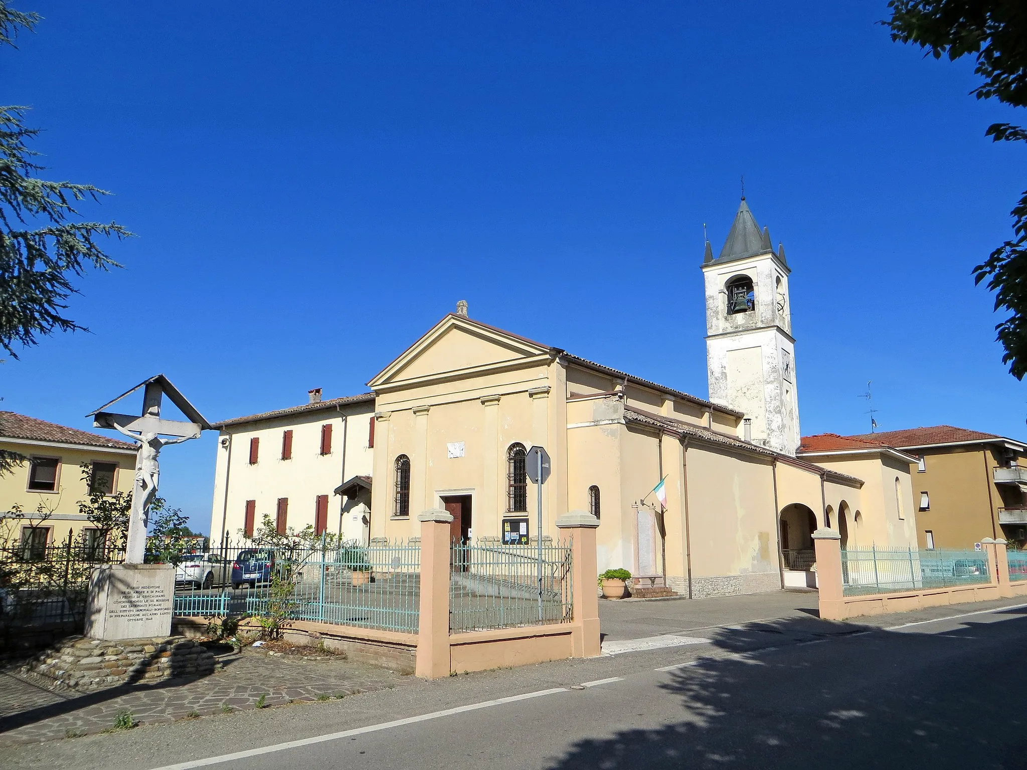 Photo showing: Chiesa di Santa Lucia (Corcagnano, Parma) - facciata e lato sud