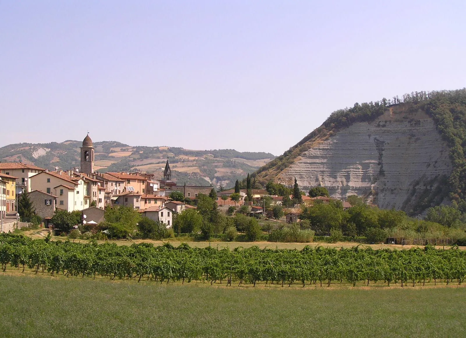 Photo showing: View of Galeata taken from the Church of Madonna dell'Umiltà.