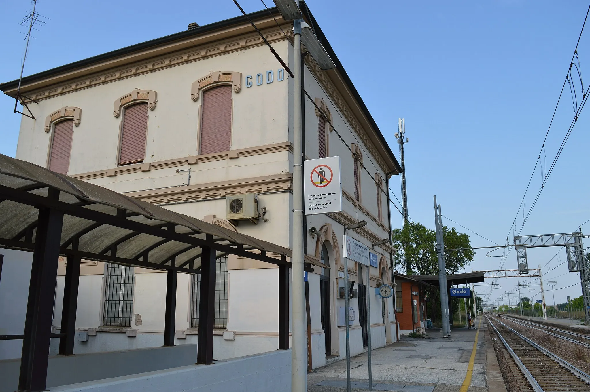 Photo showing: Stazione ferroviaria di Godo.