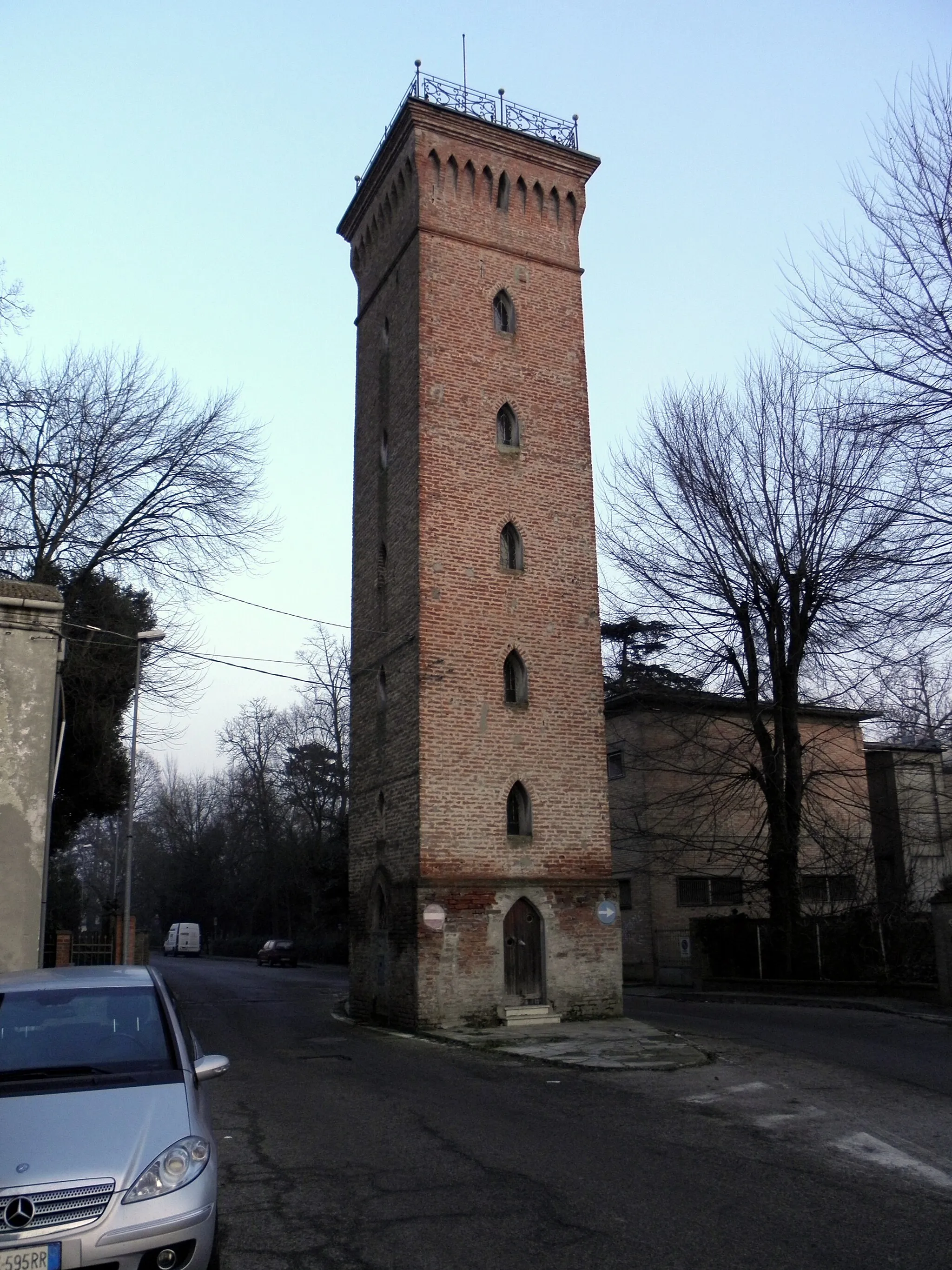 Photo showing: Migliarino, già comune autonomo e dal 2014 frazione di Fiscaglia: la Torre Pavanelli sita in Via Antonio Gramsci.