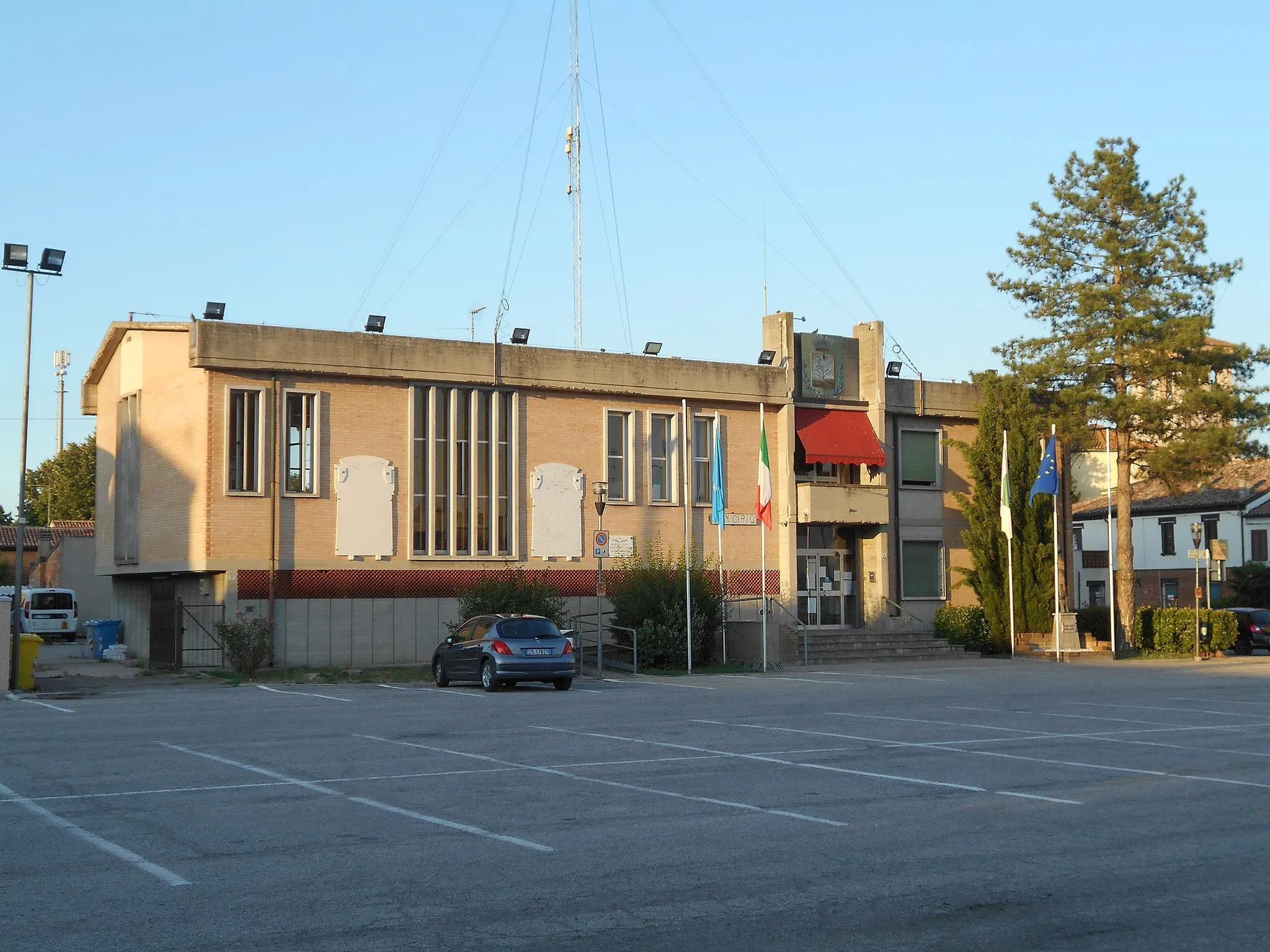Photo showing: Ex municipio, Migliaro