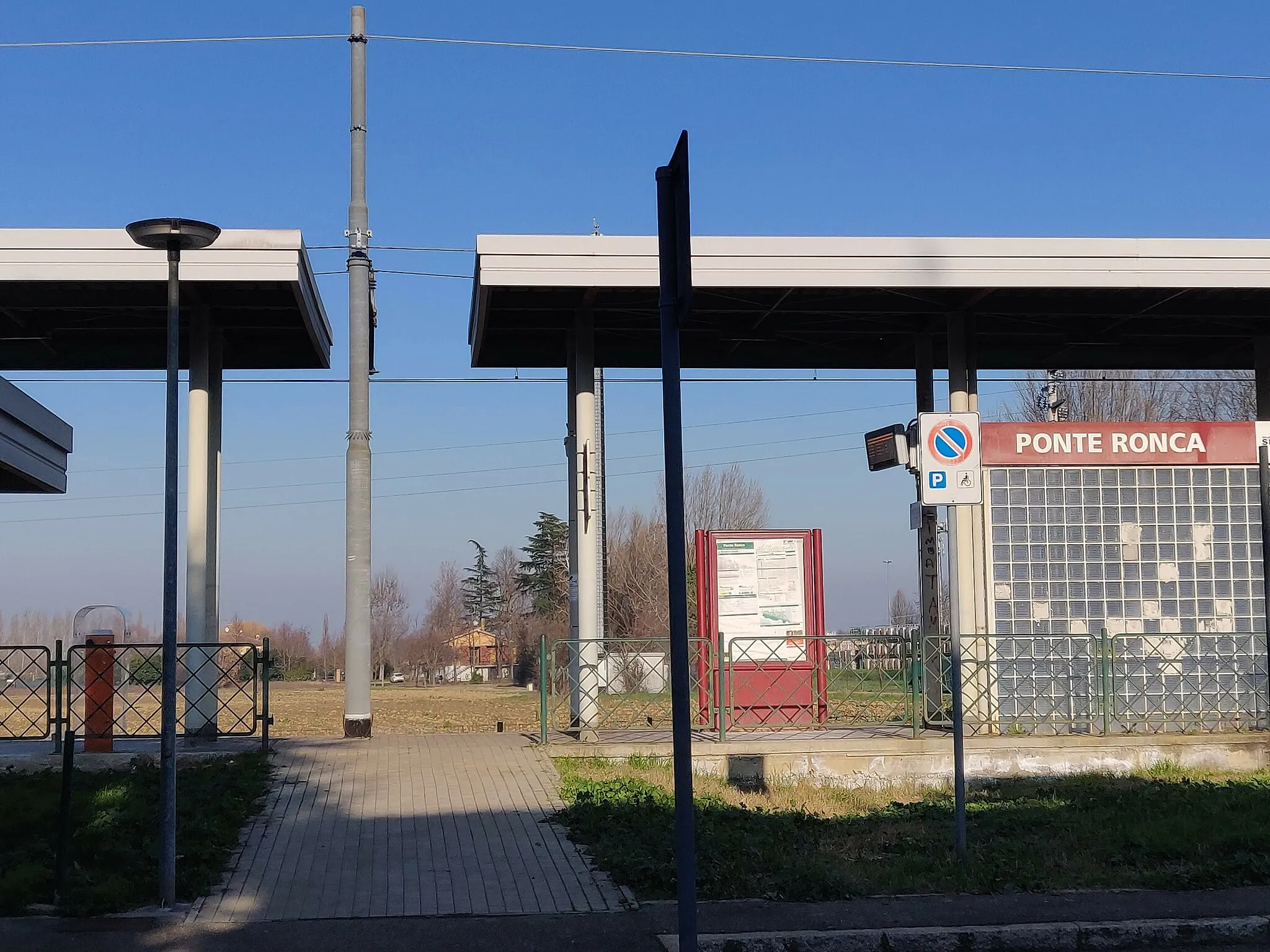 Photo showing: Stazione ferroviaria di Ponte Ronca.