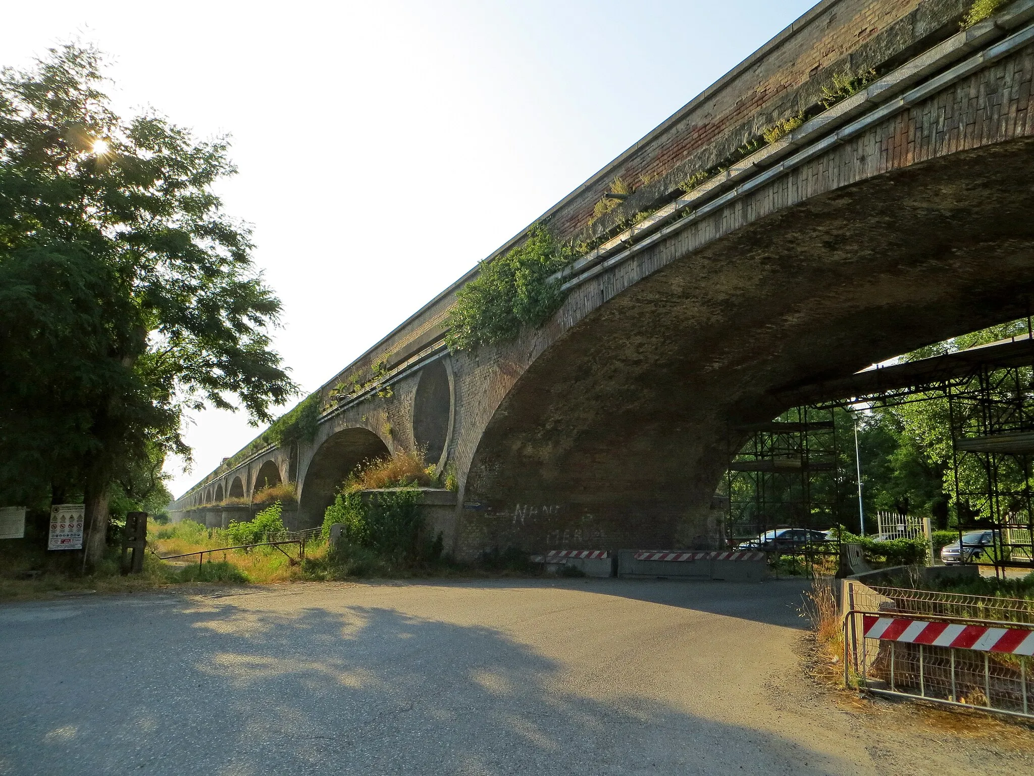 Photo showing: Ponte sul Taro (Parma) - lato sud visto dalla sponda destra