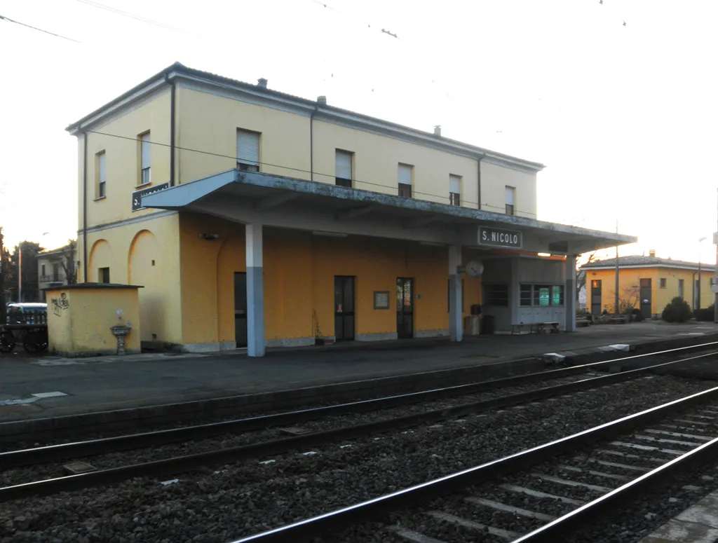 Photo showing: Stazione ferroviaria di San Nicolò