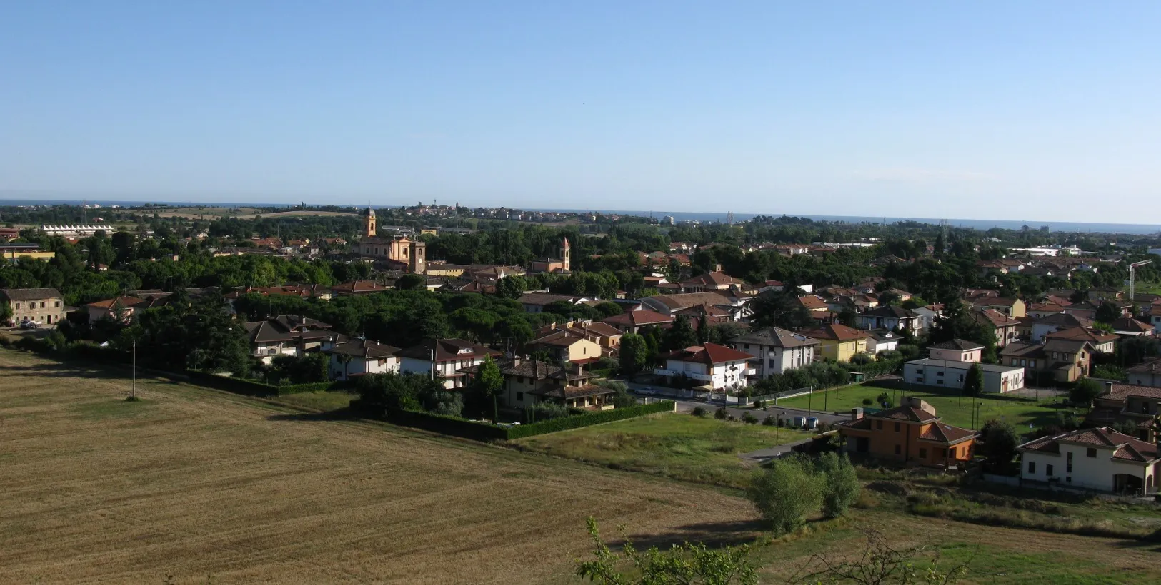 Photo showing: Panorama di San Giovanni in Marignano.