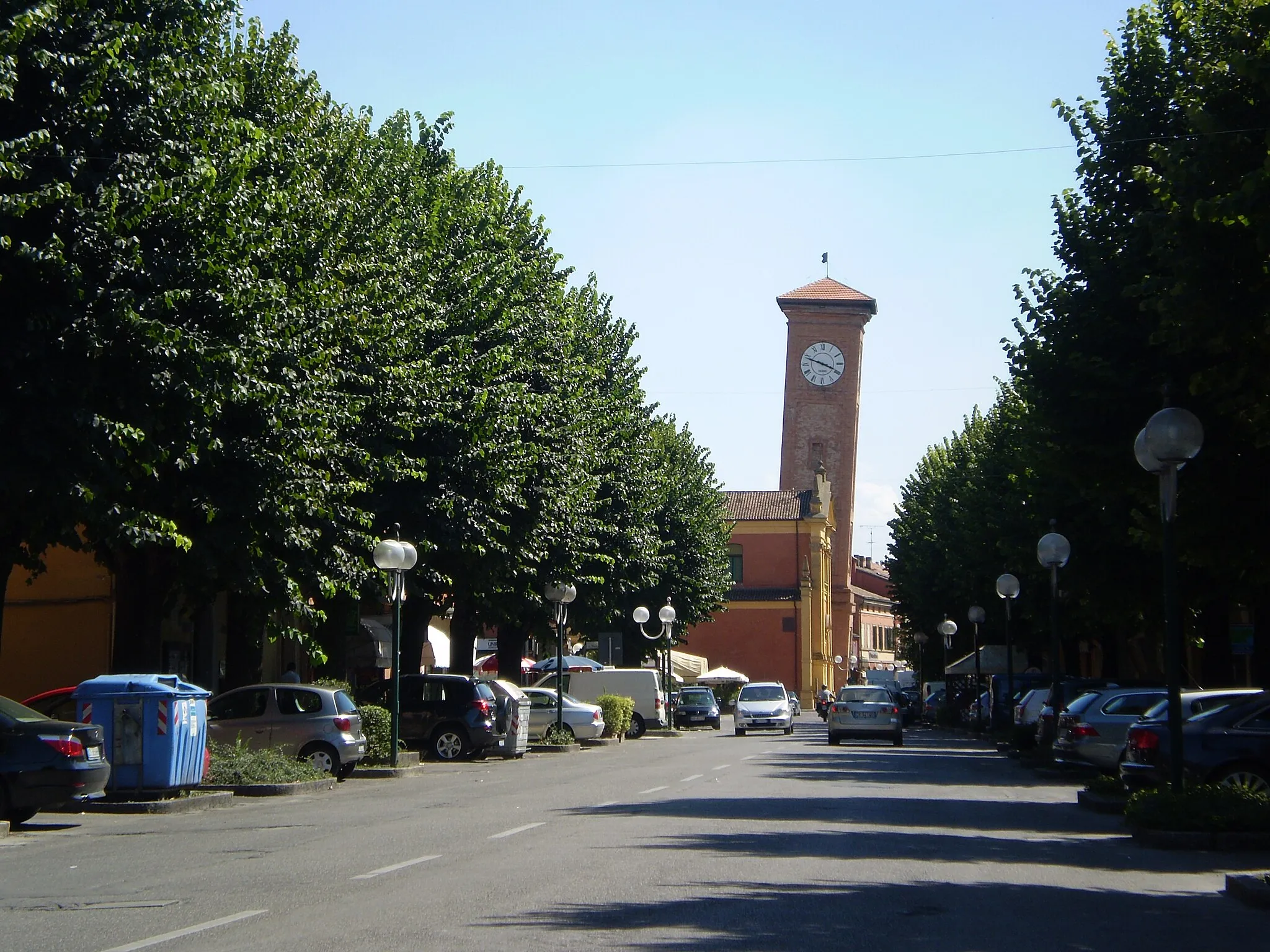 Photo showing: Via Mazzini, Molinella (BO)