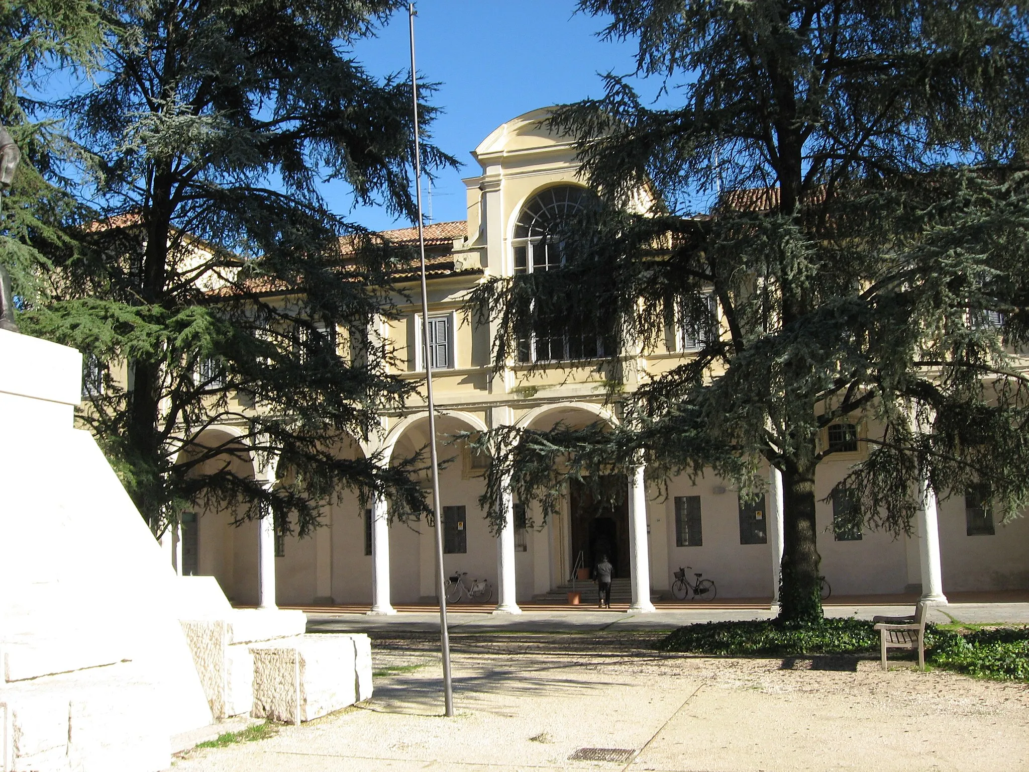 Photo showing: Ospedale della Misericordia San Secondo