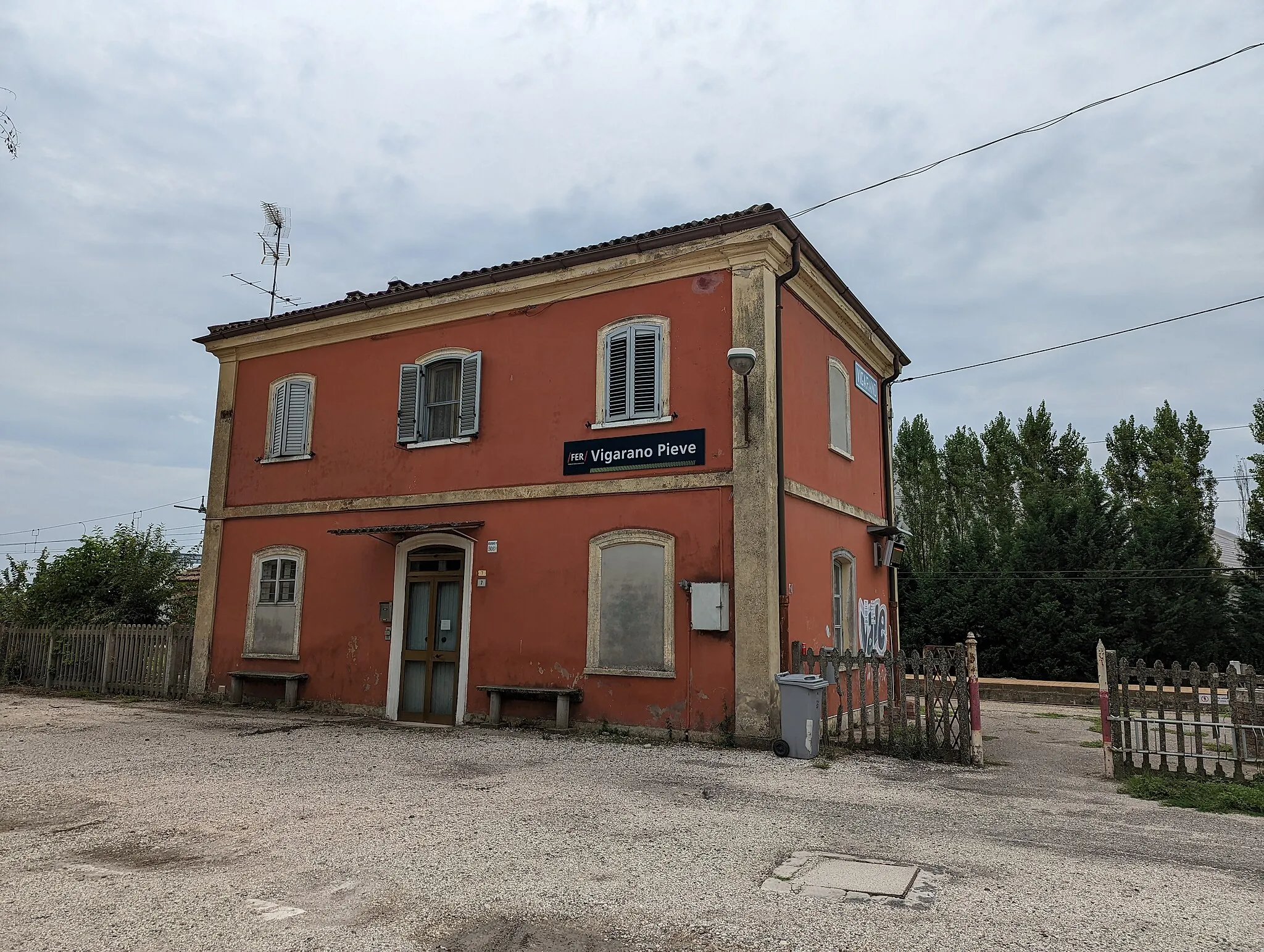 Photo showing: La stazione ferroviaria di Vigarano Pieve