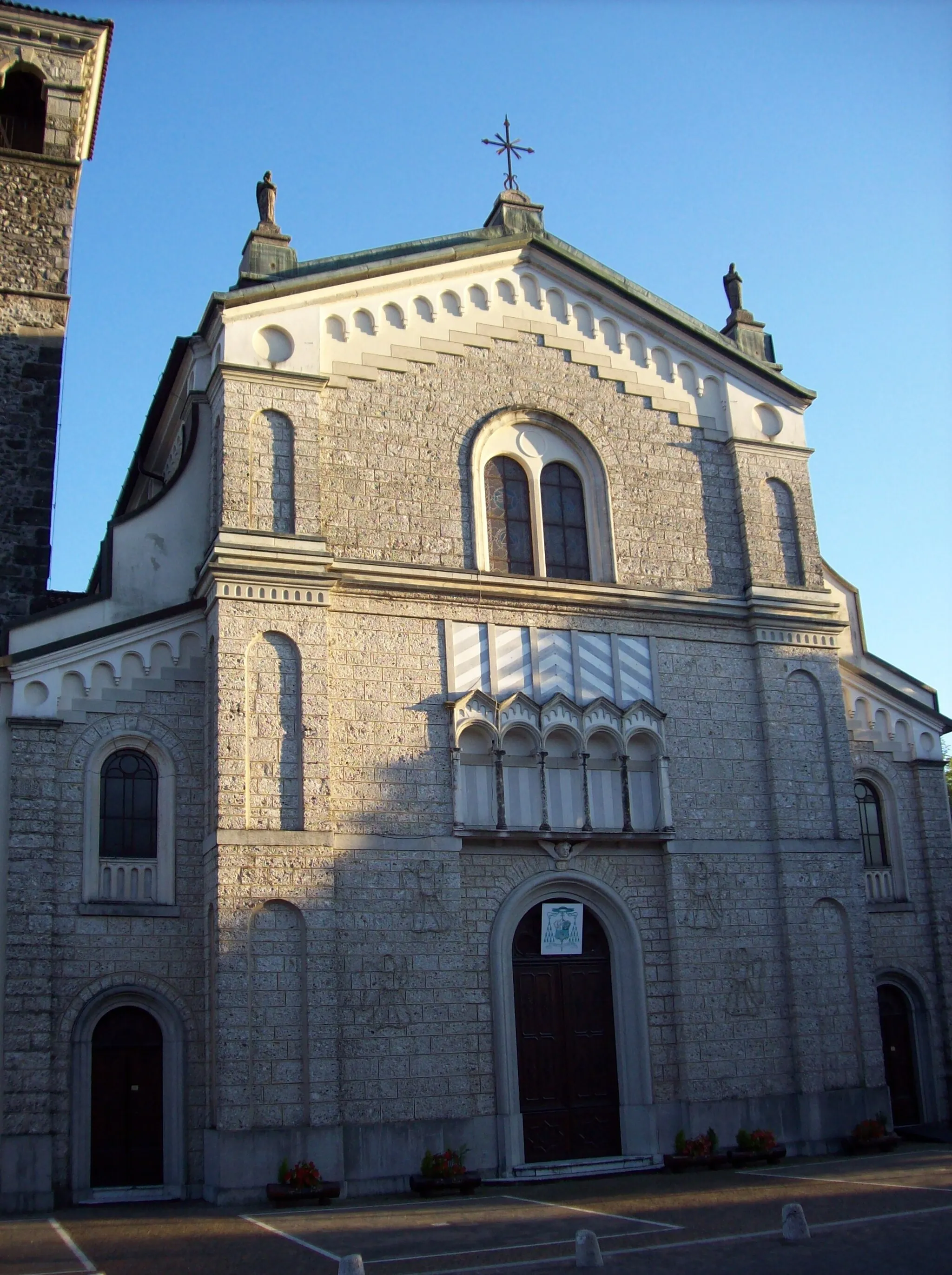 Photo showing: Cassacco (UD) -  Chiesa di San Giovanni, la facciata