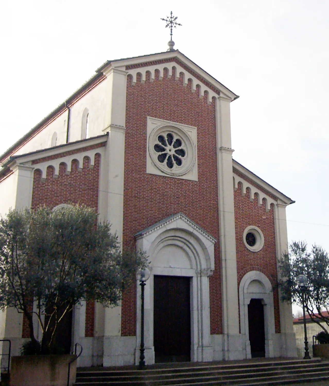 Photo showing: La chiesa parrocchiale di Latisanotta