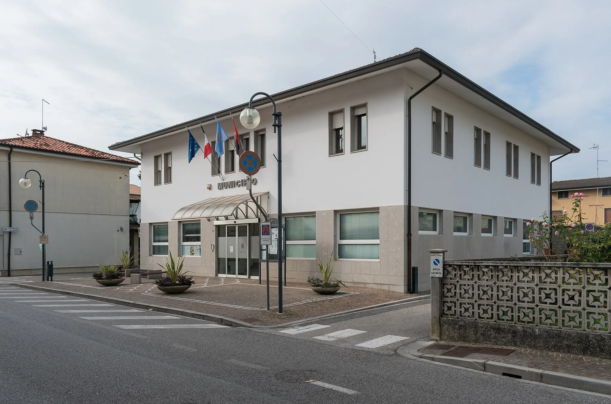 Photo showing: Town hall of Muzzana del Turgnano, Friuli-Venezia Giulia, Italy