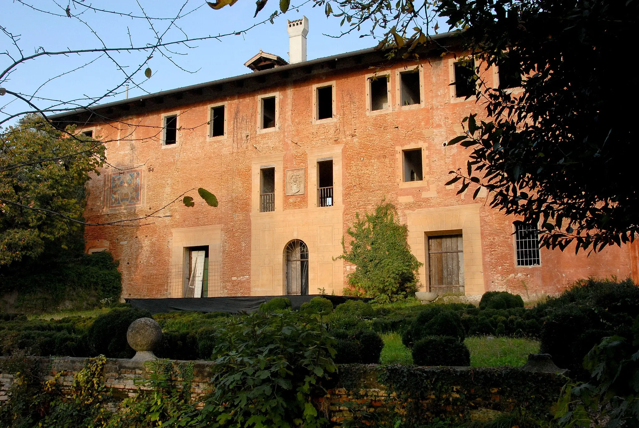 Photo showing: Villa Savorgnan-Ottelio at Ariis in the commune of Rivignano Teor, province of Udine, Friuli Venezia Giulia region, Italy