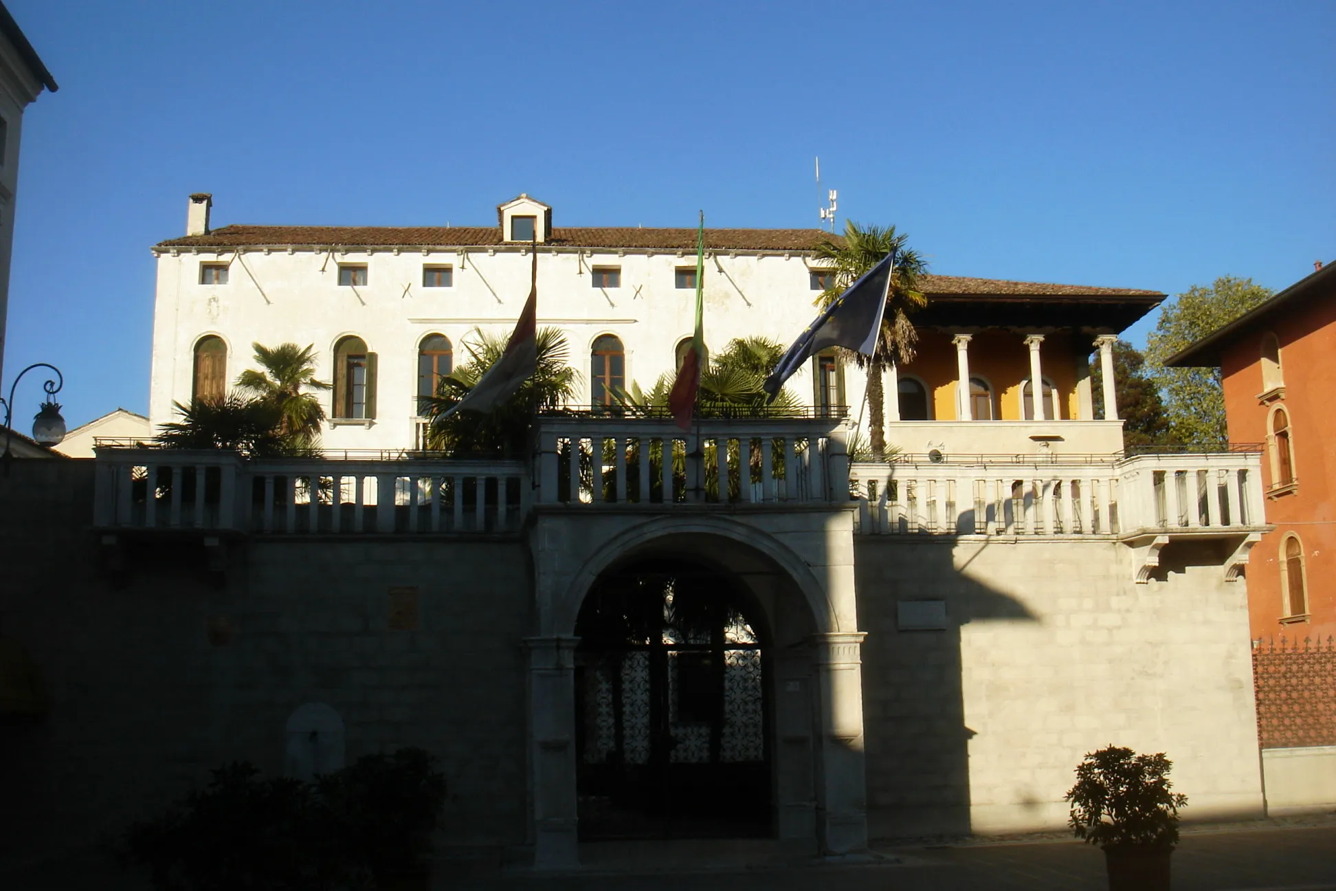 Photo showing: Municipio di San Vito Al Tagliamento, in Piazza del Popolo