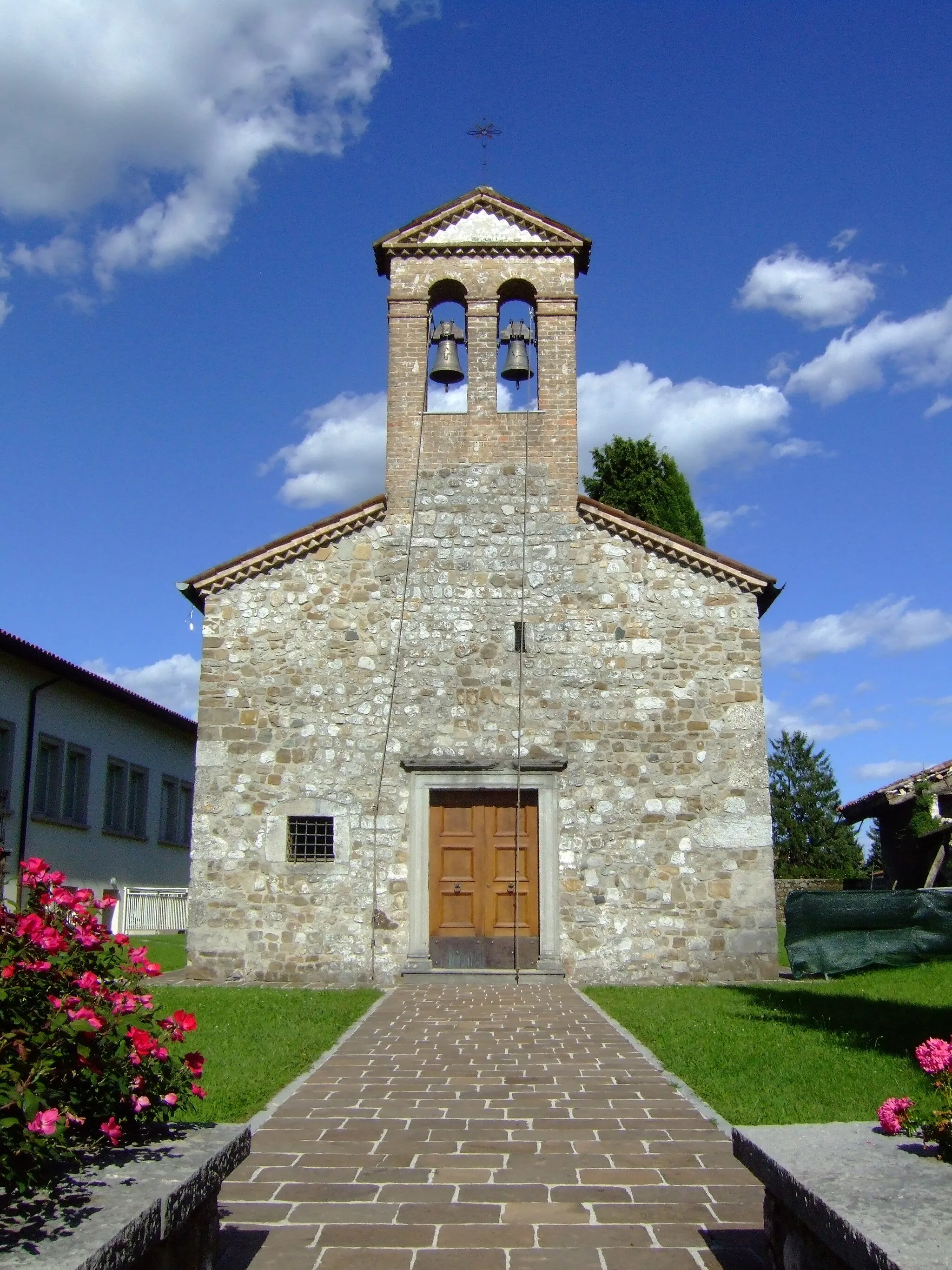 Photo showing: Cavalicco (Udine) - Chiesa di San Leonardo