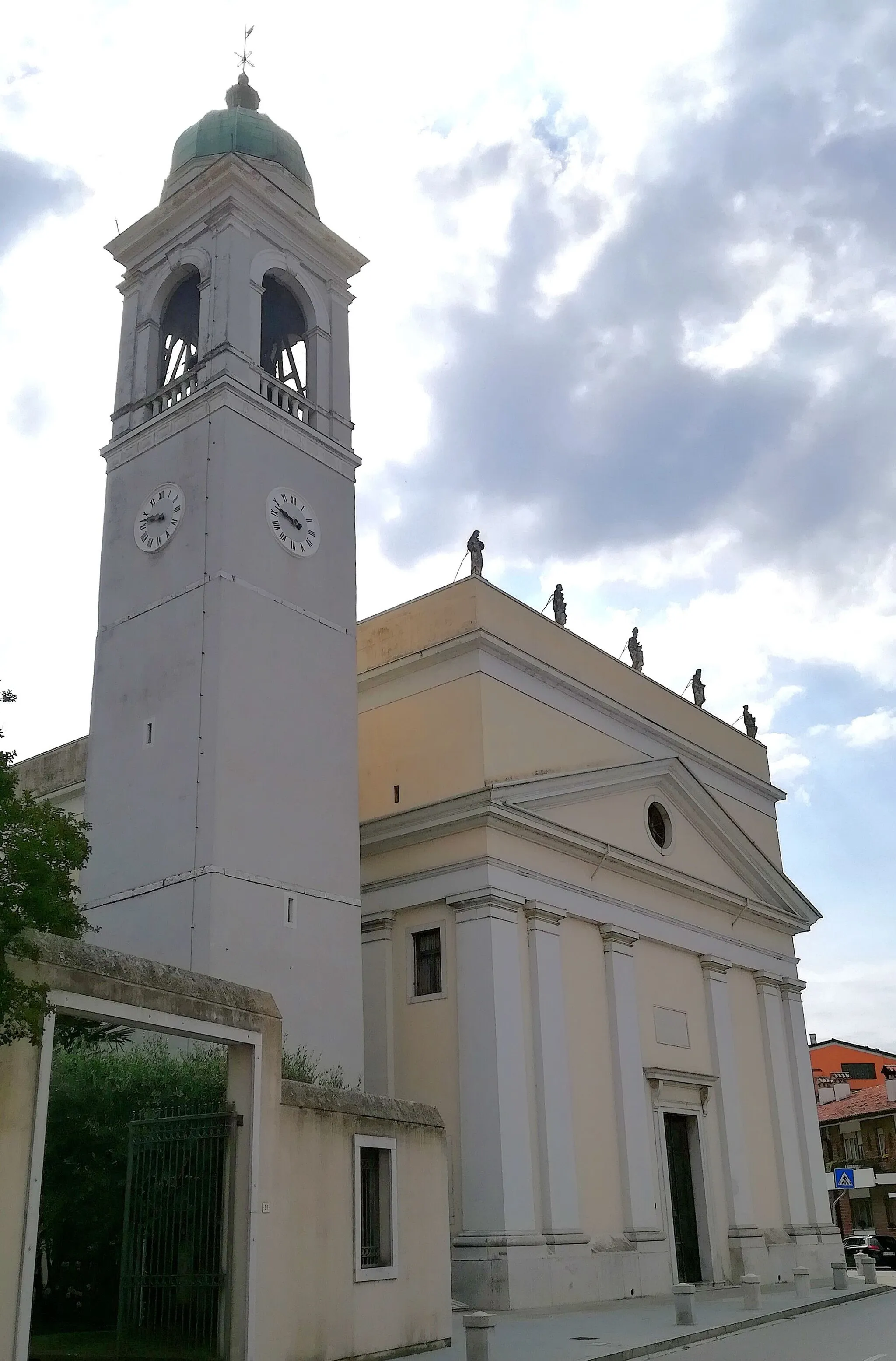 Photo showing: La chiesa ed il campanile di Terzo di Aquileia