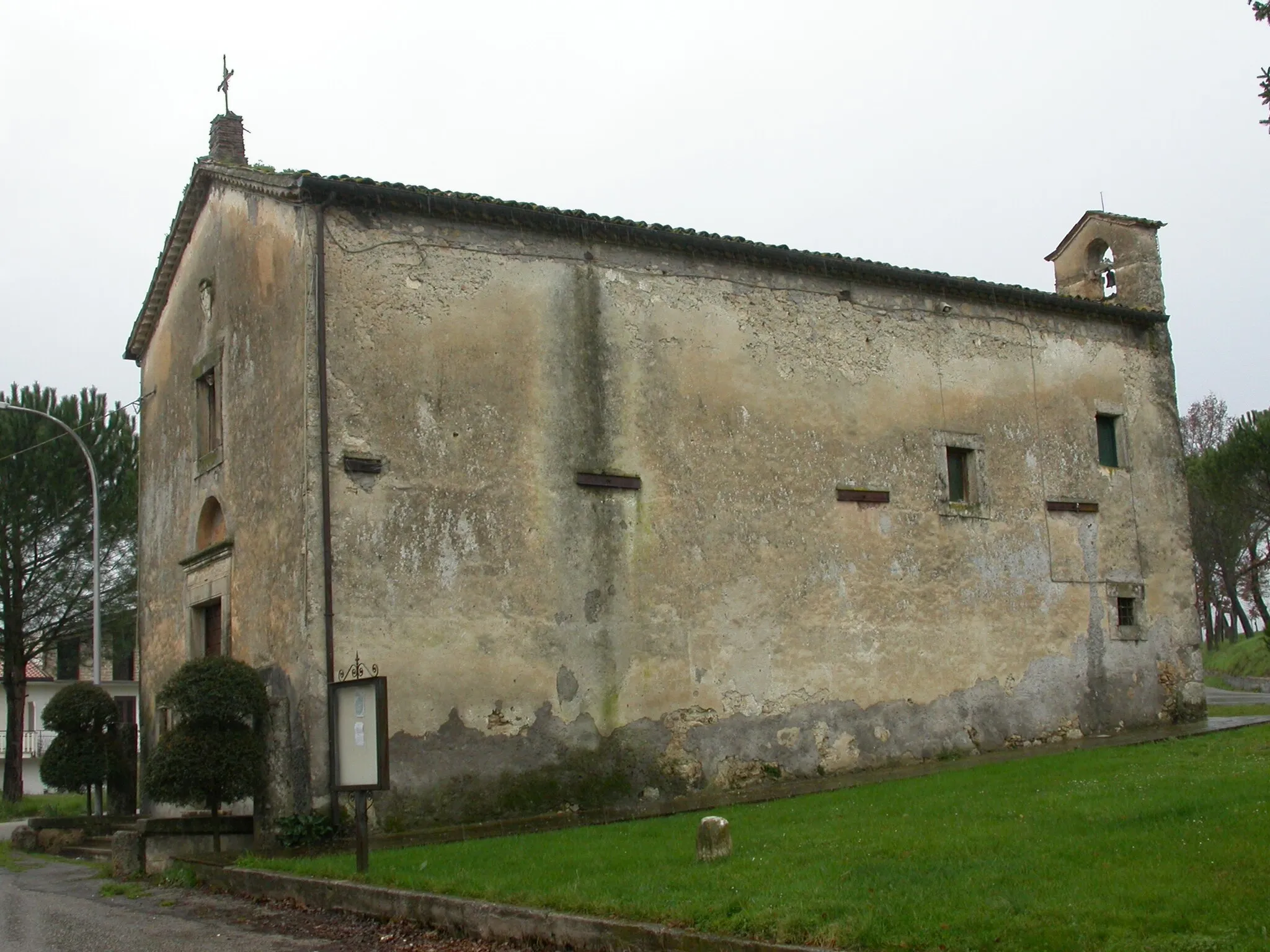 Photo showing: Veduta esterna della chiesa di Canneto a Colli