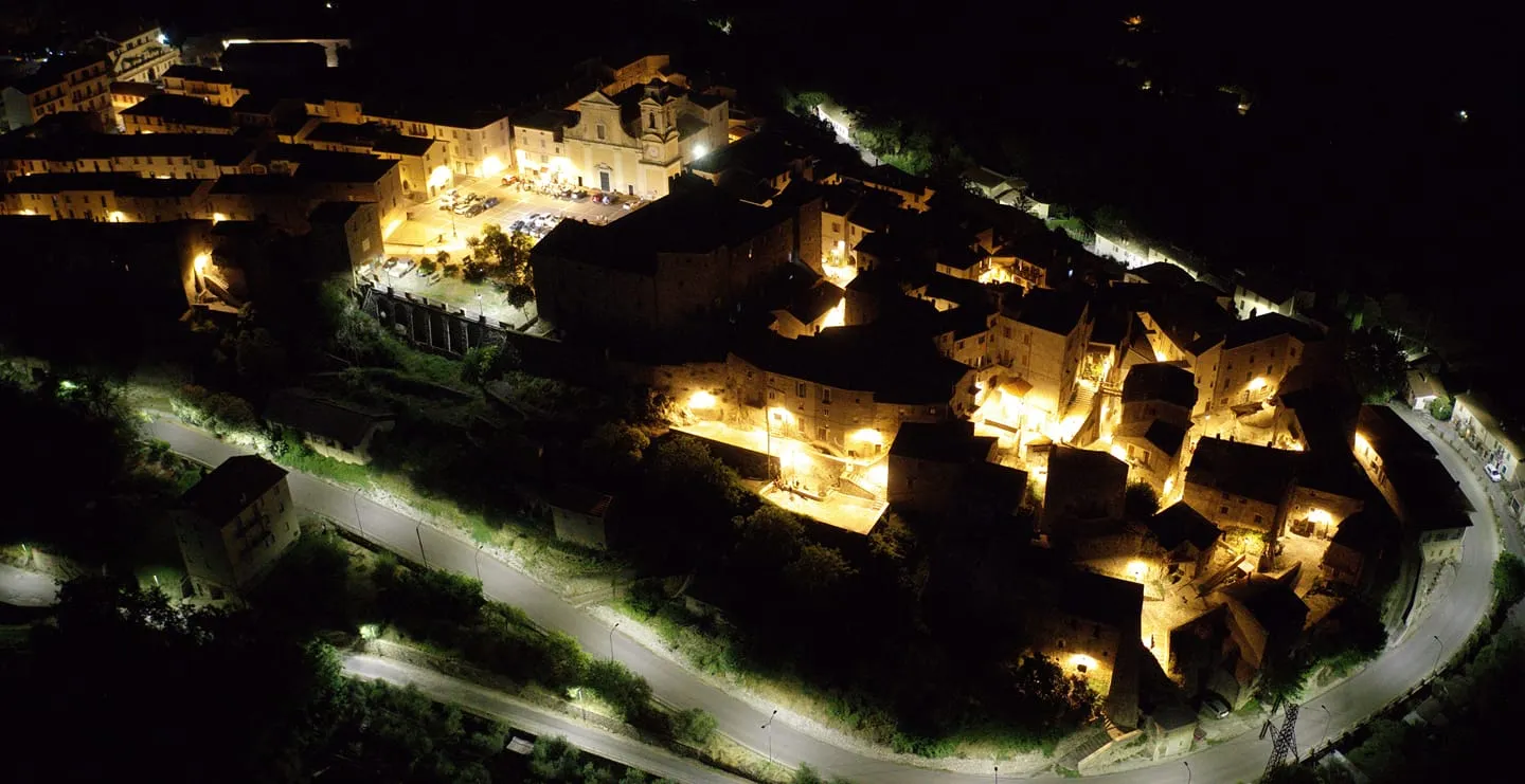 Photo showing: Castiglione in Teverina by night!