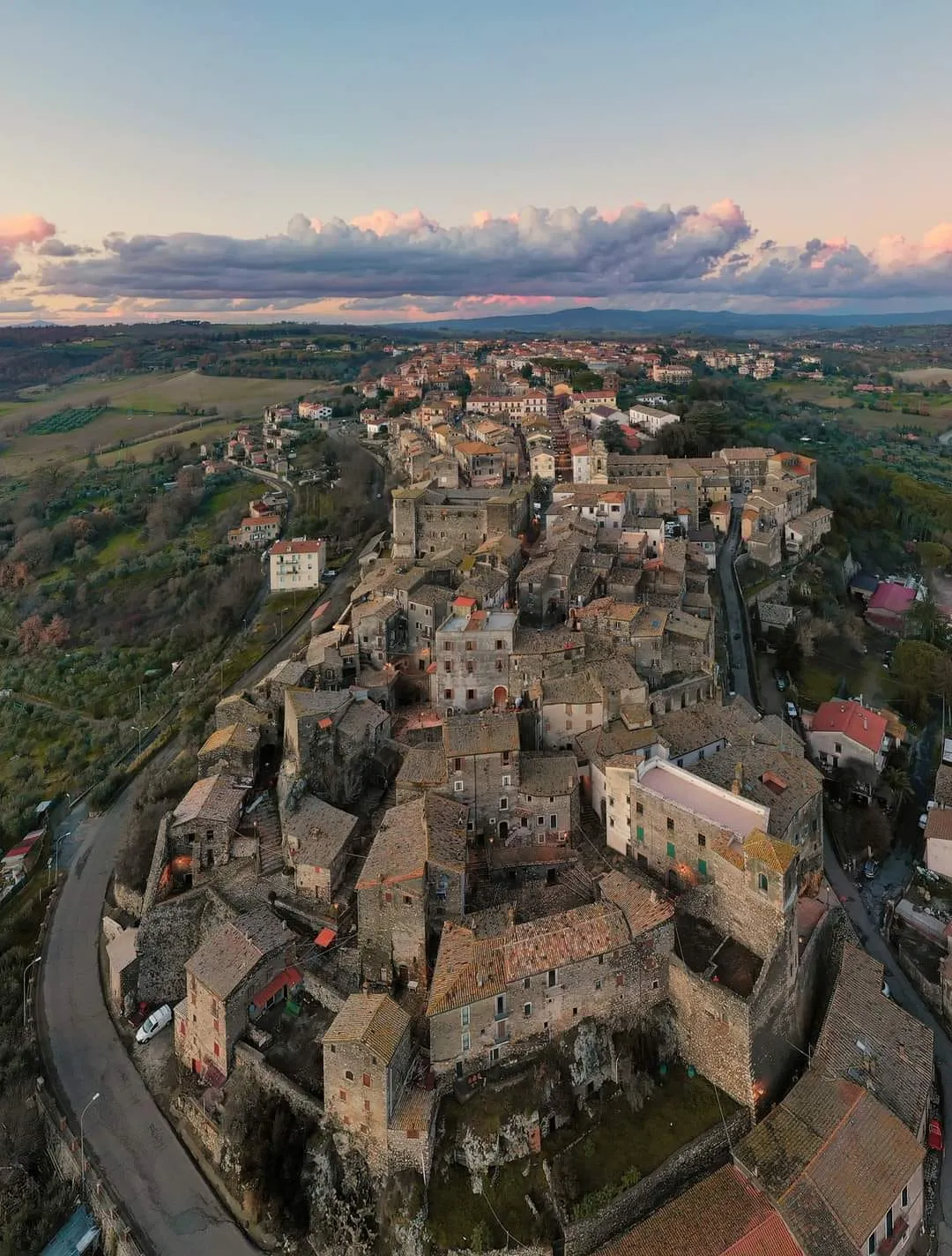 Photo showing: Veduta Aerea di Castiglione in Teverina