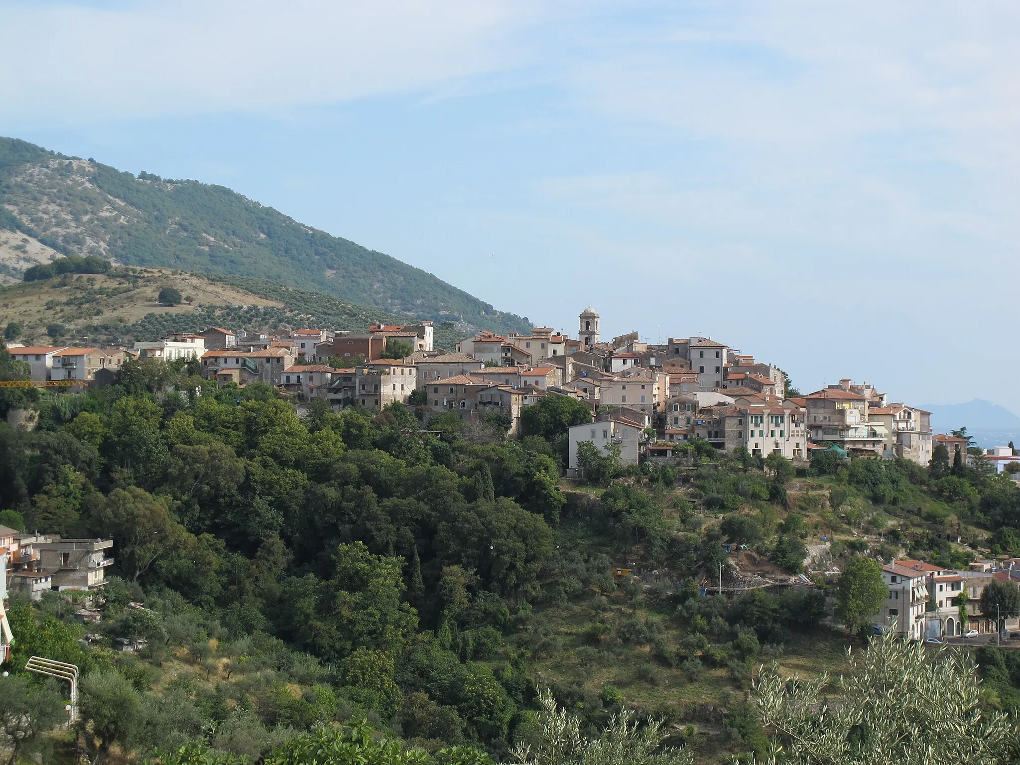 Photo showing: Cori, da lontano