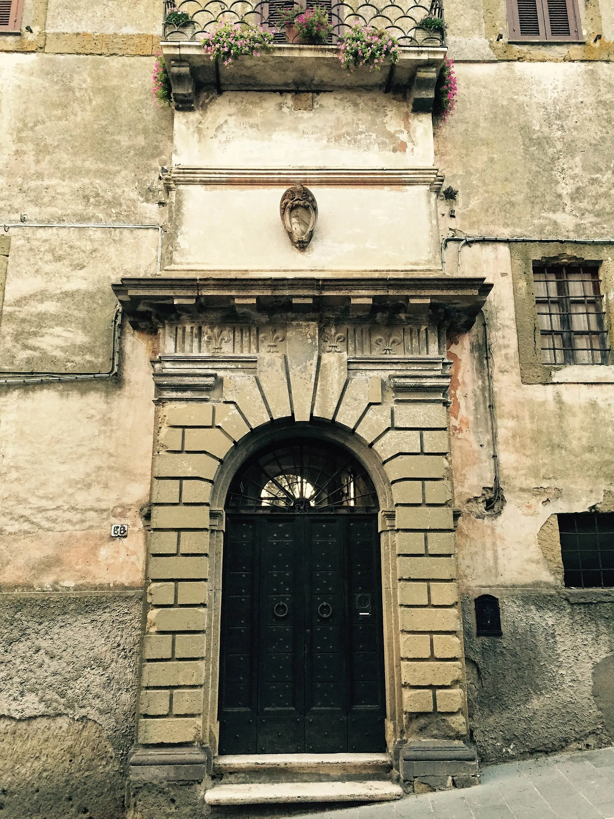 Photo showing: Palazzo Platoni Farnese