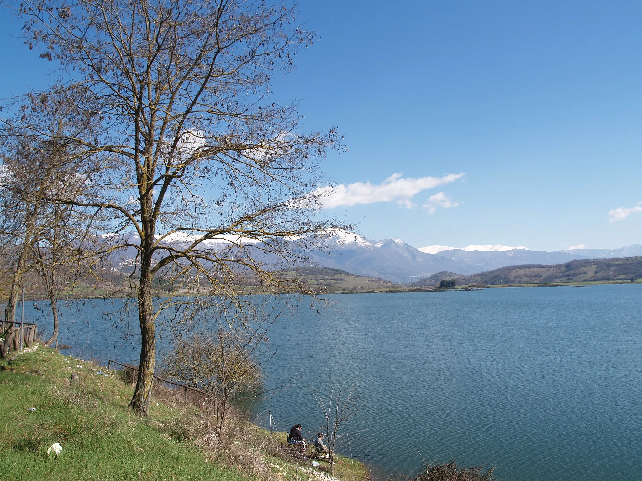 Photo showing: A pesca nel lago