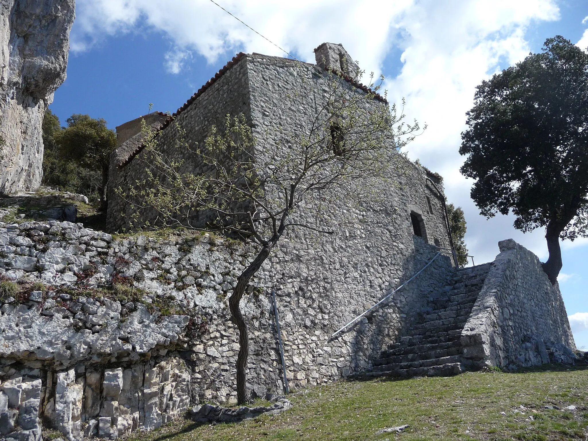Photo showing: Santuario di S.Michele sul monte Scalambra