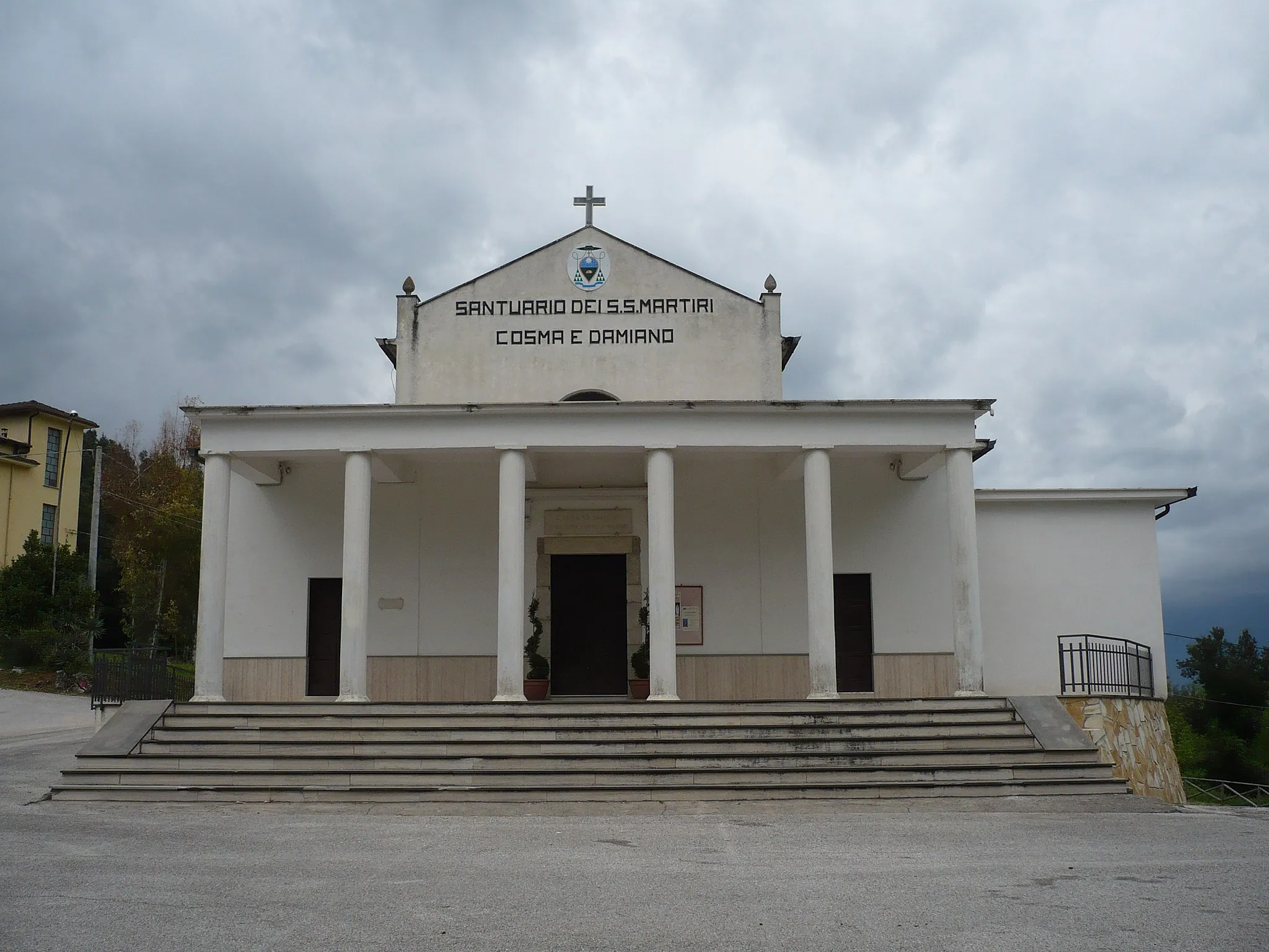 Photo showing: Santi Cosma e Damiano sanctuary in countryside of Pontecorvo, Province of Frosinone, Latium Region, Italy.
