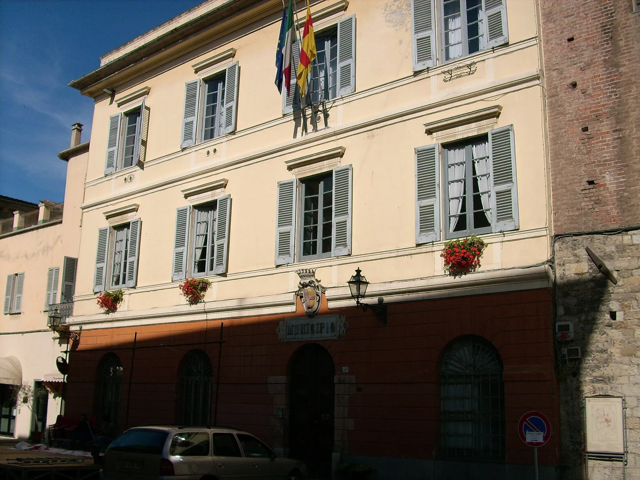 Photo showing: Palazzo Municipale di Albenga, Liguria, Italia