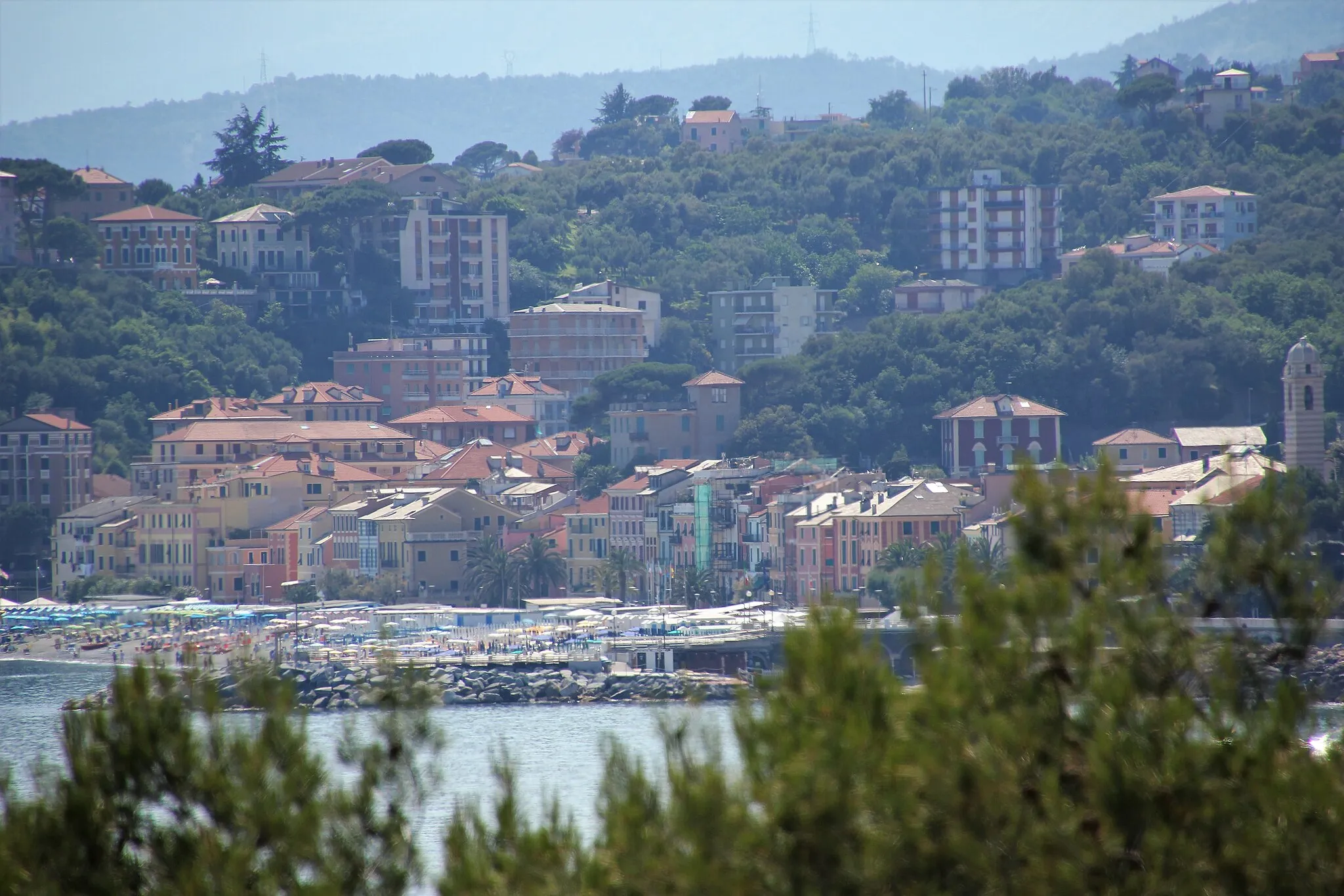 Photo showing: Celle Ligure, panorama