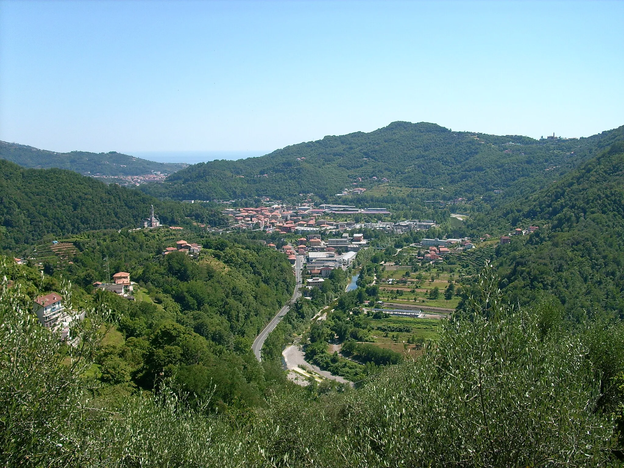 Photo showing: Panorama dell'entroterra di Chiavari, Liguria, Italia