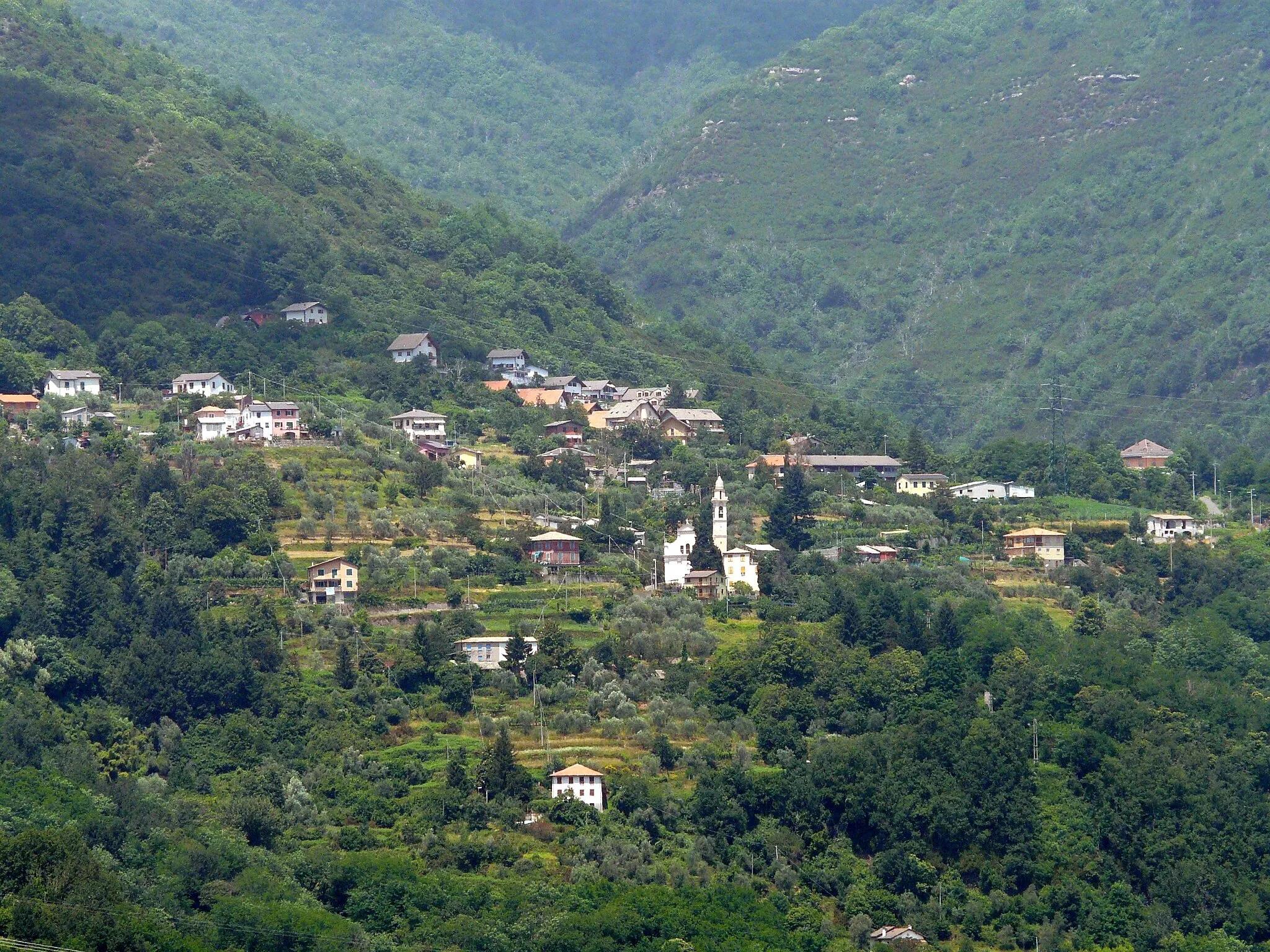 Photo showing: Panorama di Moconesi Alto, Moconesi, Liguria, Italia