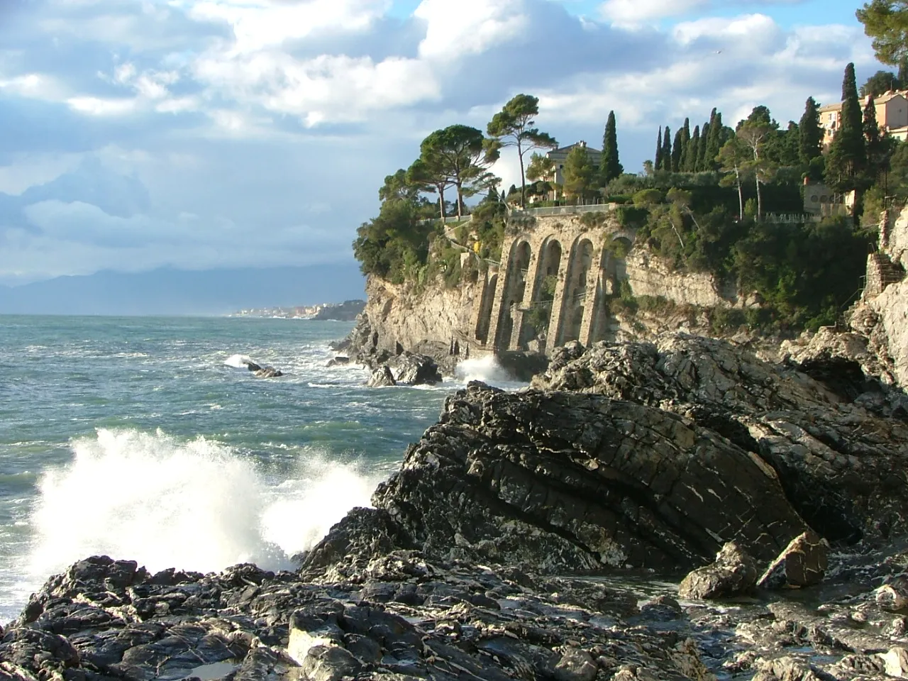 Photo showing: Panorama of Pieve Ligure