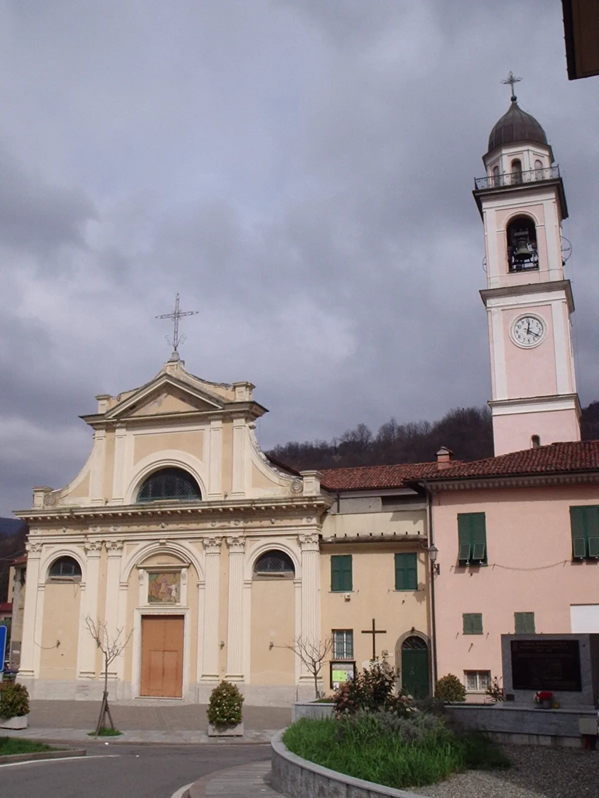 Photo showing: chiesa di San Martino a Ronco Scrivia