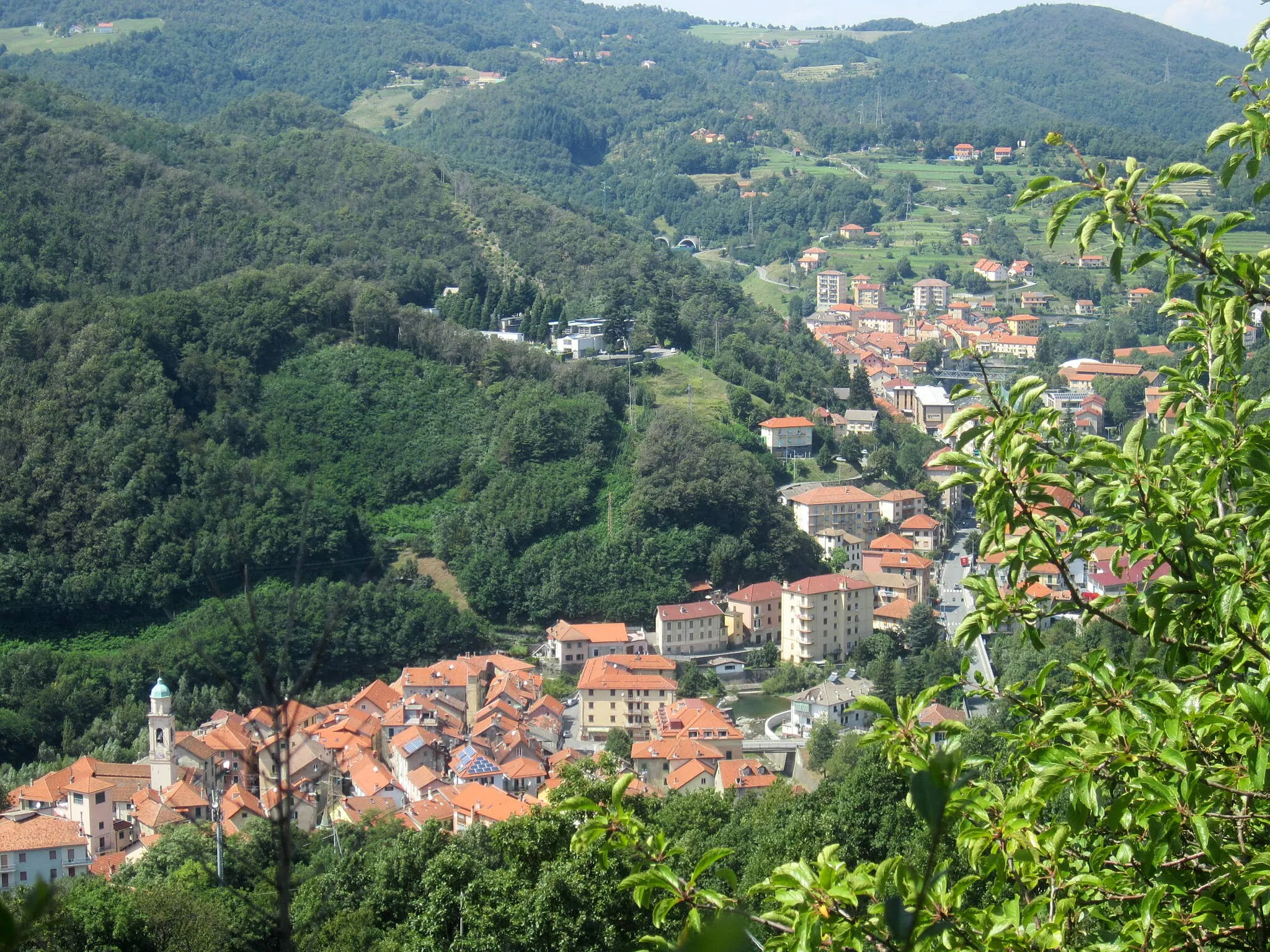 Photo showing: Panorama di Rossiglione Superiore e Inferiore