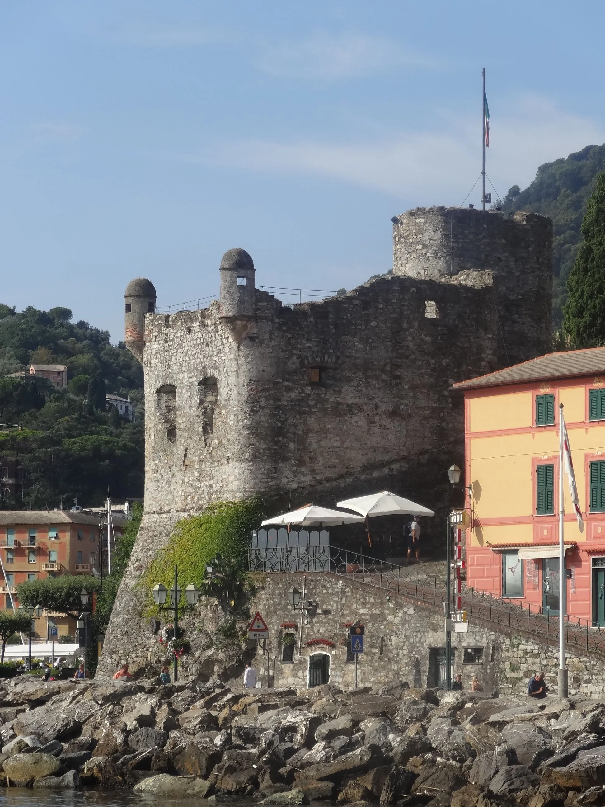 Photo showing: August 2016 in Santa Margherita Ligure. Castello Cinquecentesco