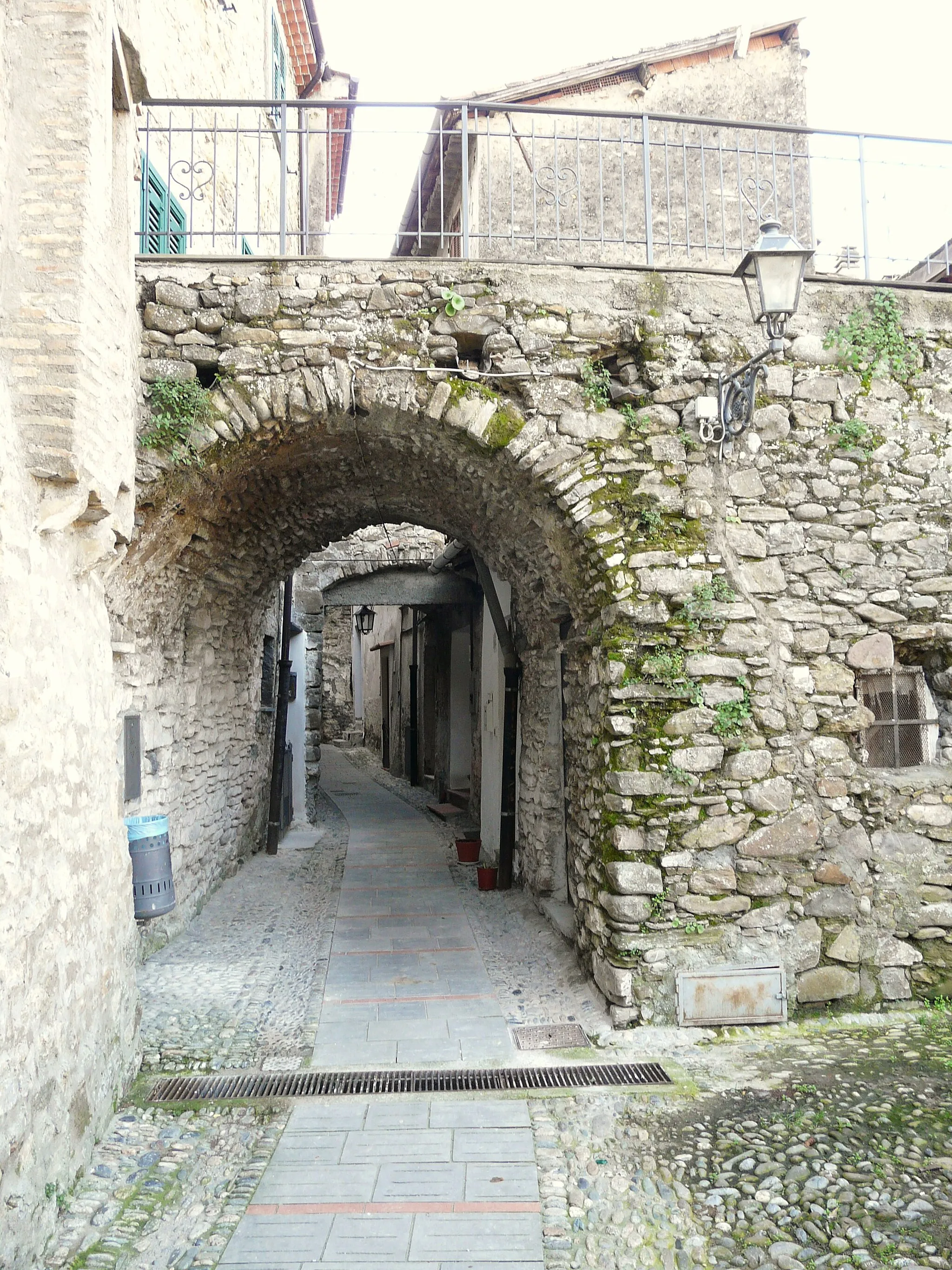 Photo showing: Vallecrosia Alta, Vallecrosia, Liguria, Italia