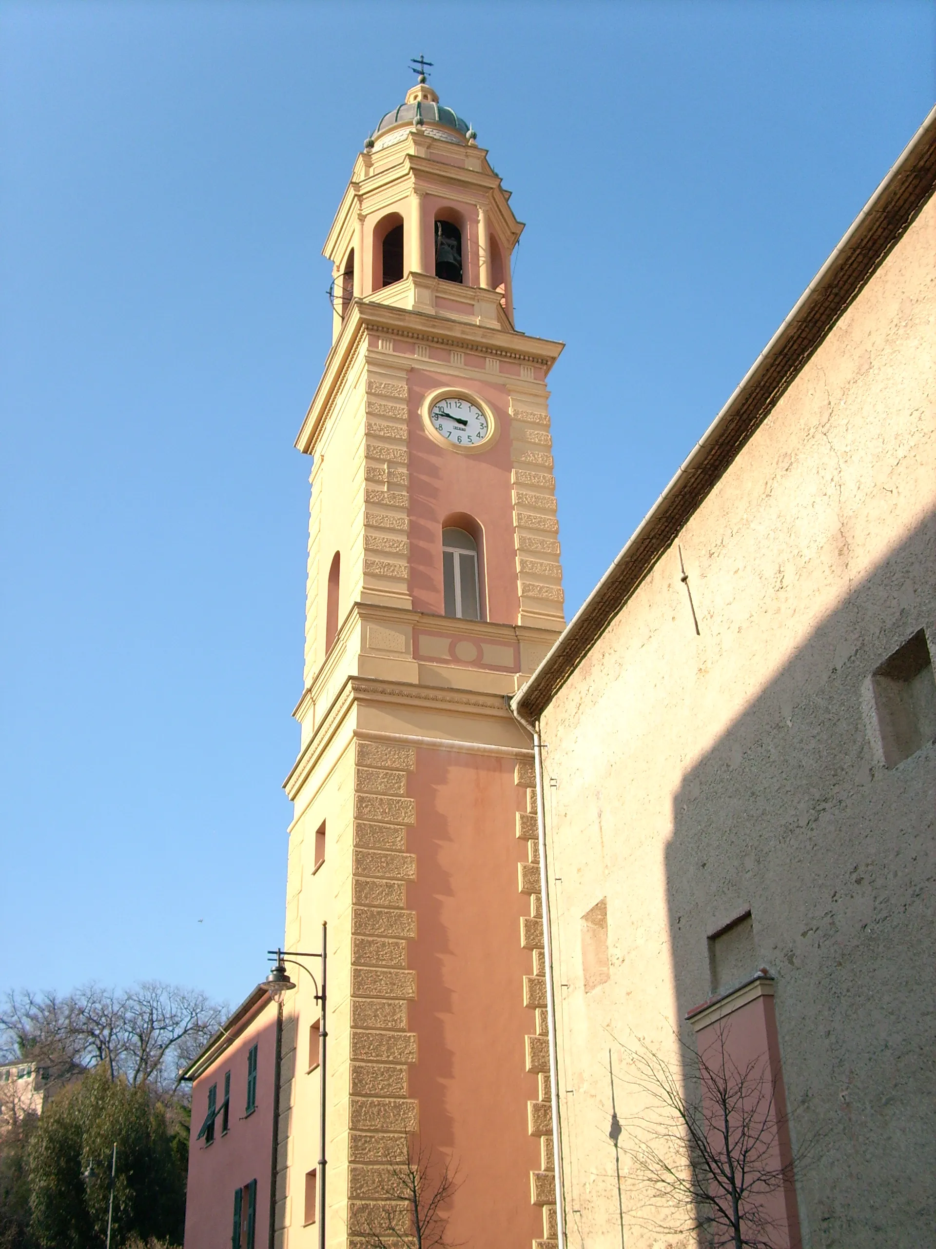 Photo showing: Campanile della chiesa di San Salvatore presso la frazione di Valleggia (Quiliano), Liguria, Italy