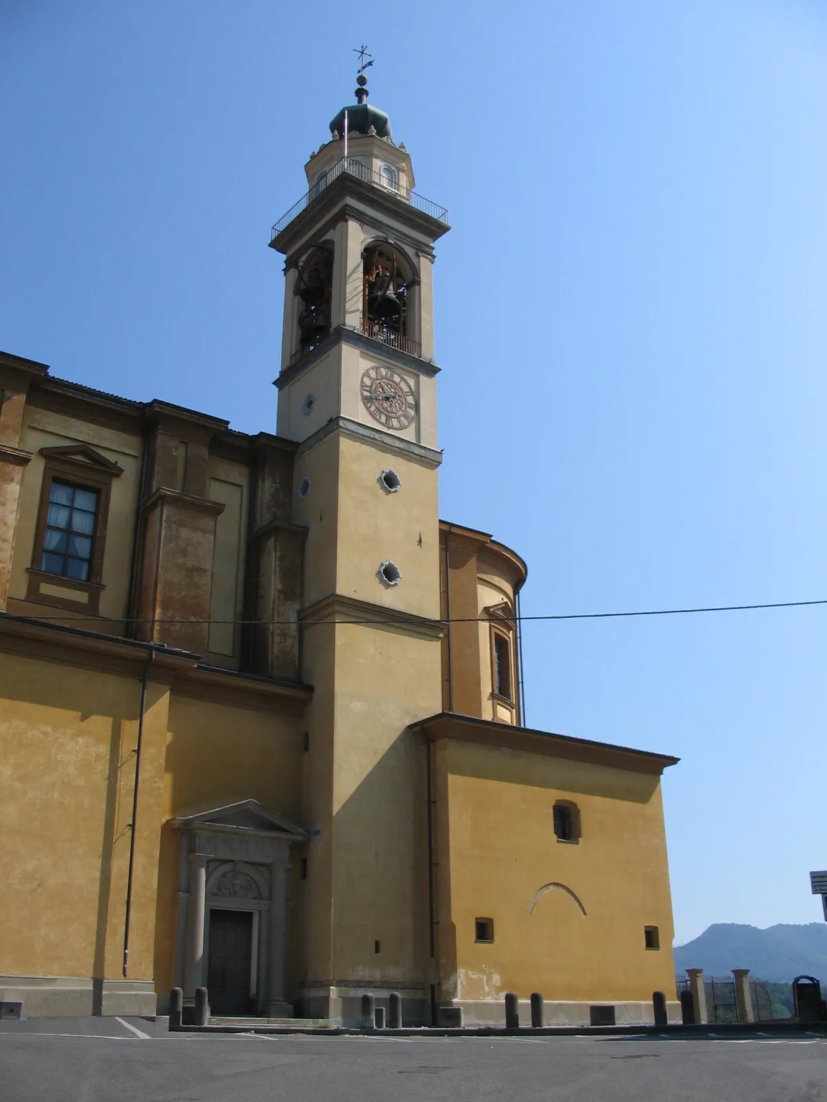 Photo showing: Autore Giorces. Almenno San Bartolomeo, Parrocchia San Bartolomeo di Tremozia.