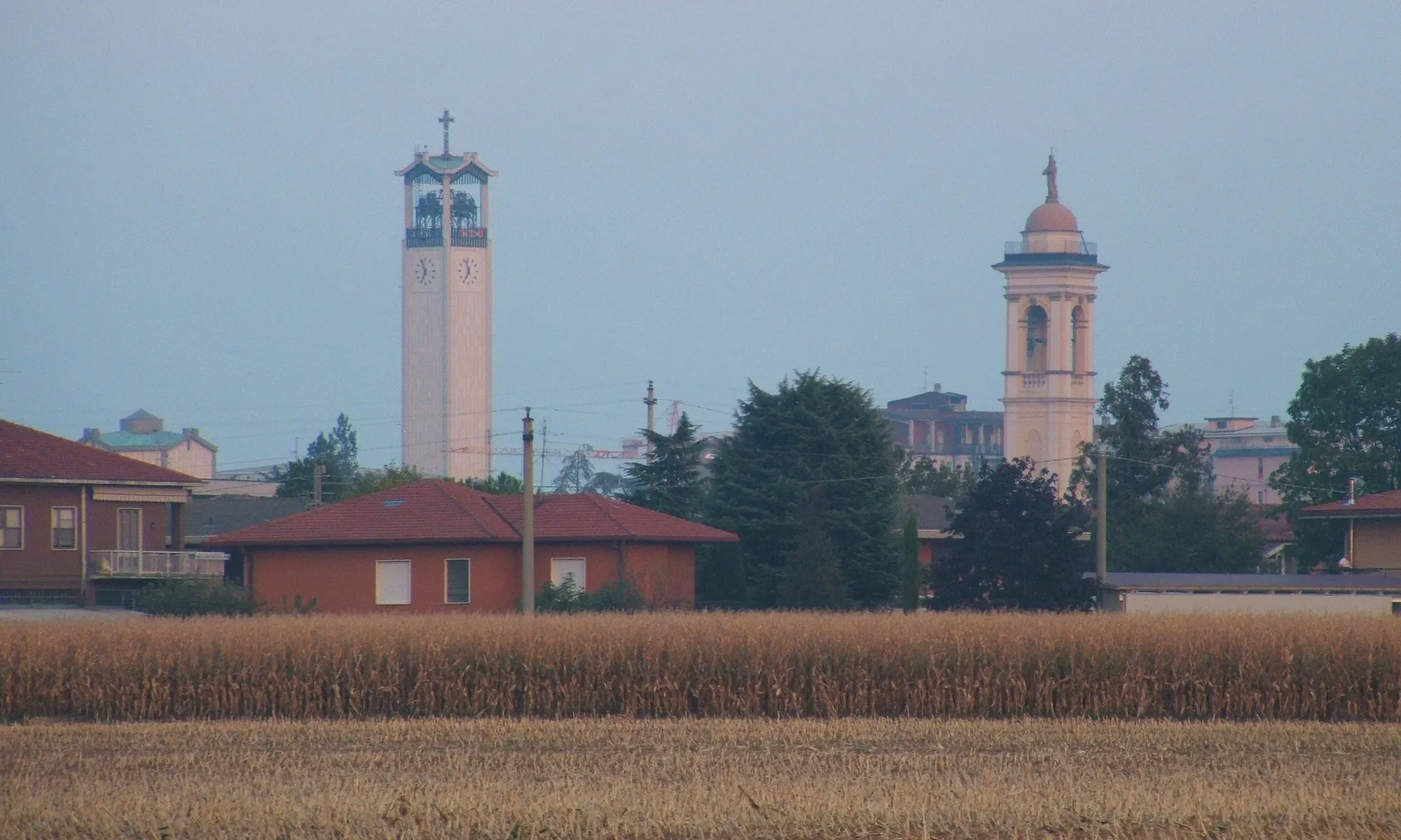Photo showing: View of Azzano San Paolo, Bergamo, Lombardy, Italy