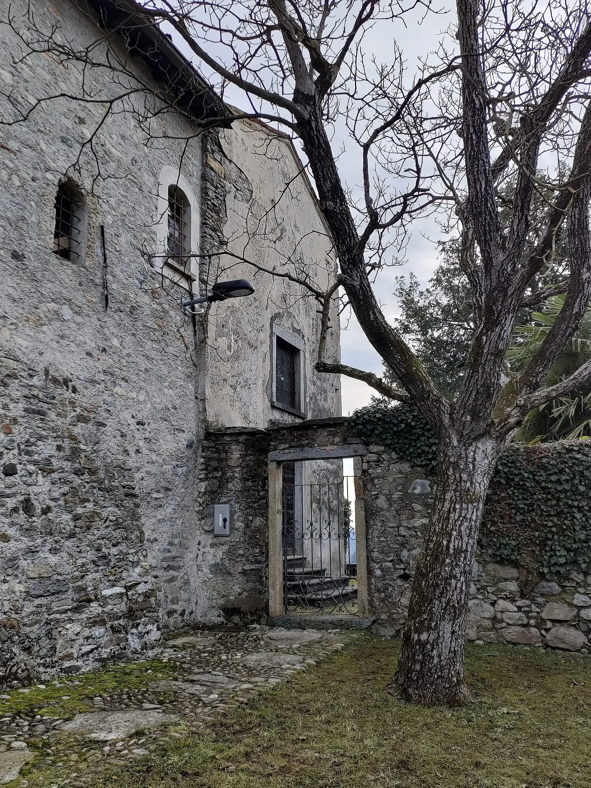 Photo showing: Chiesa di Sant'Ambrogio, Barasso (VA) loc. Molina