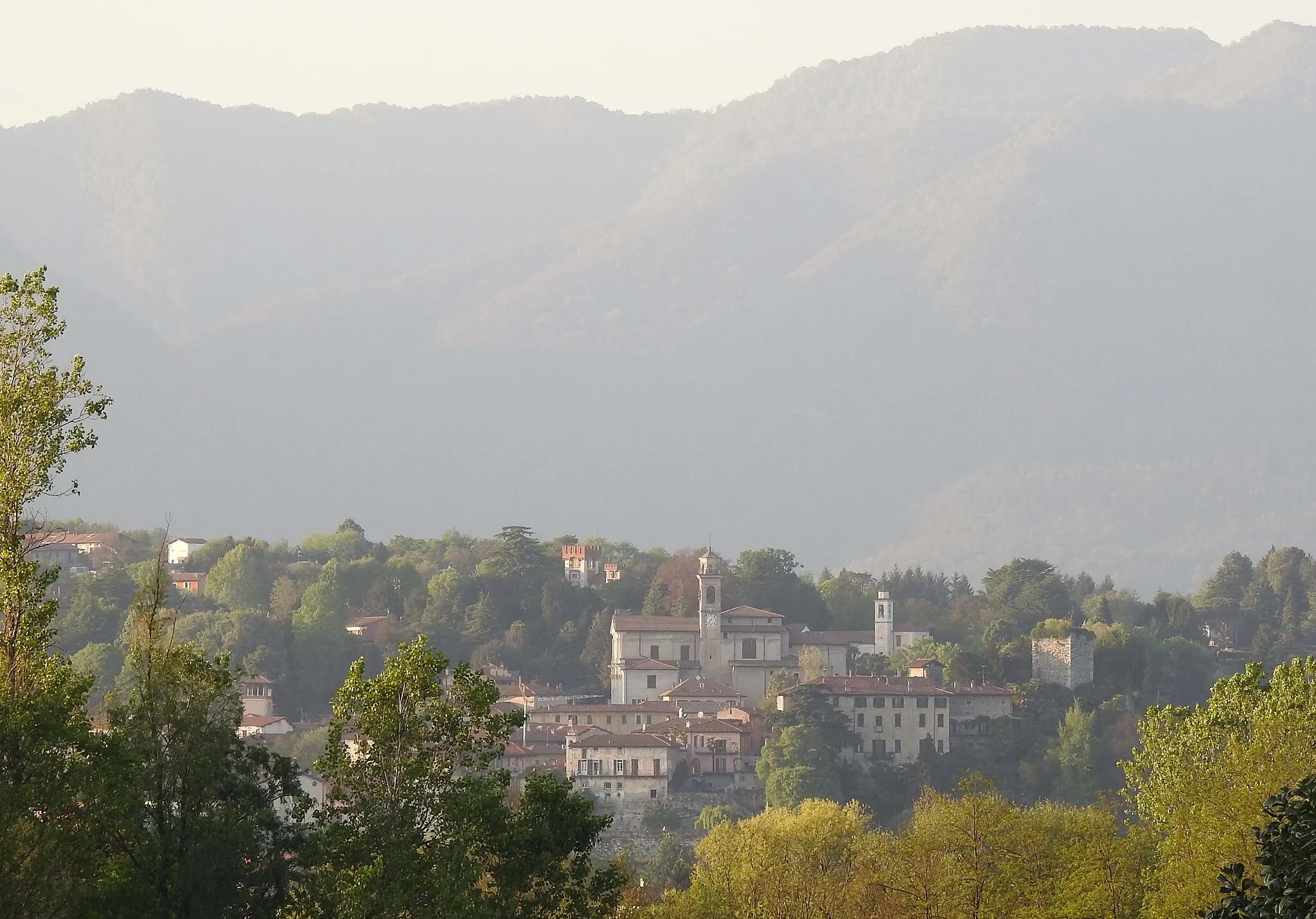 Photo showing: Besozzo from south.