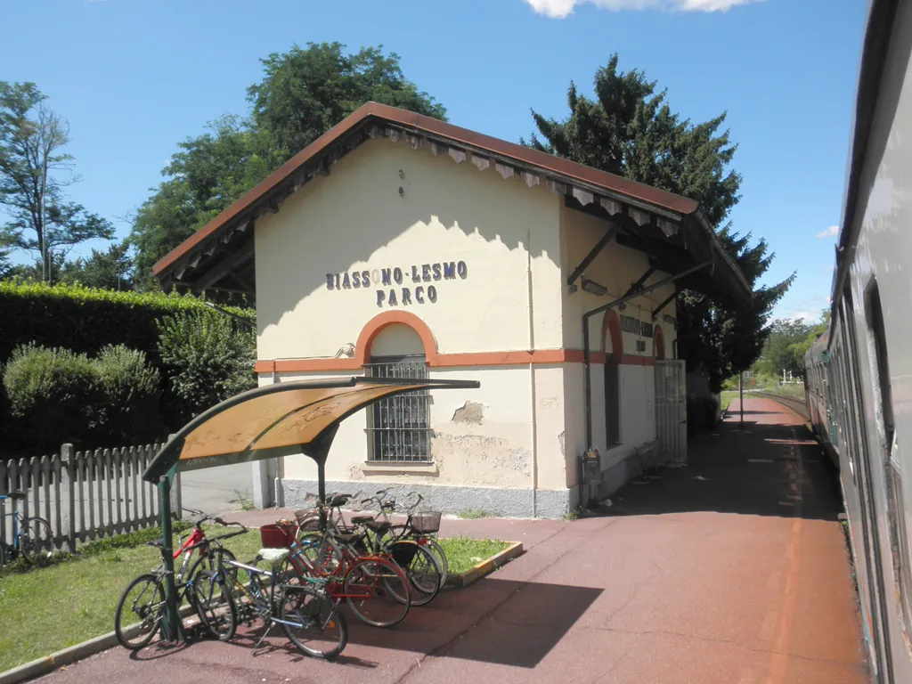 Photo showing: Stazione ferroviaria di Biassono-Lesmo Parco