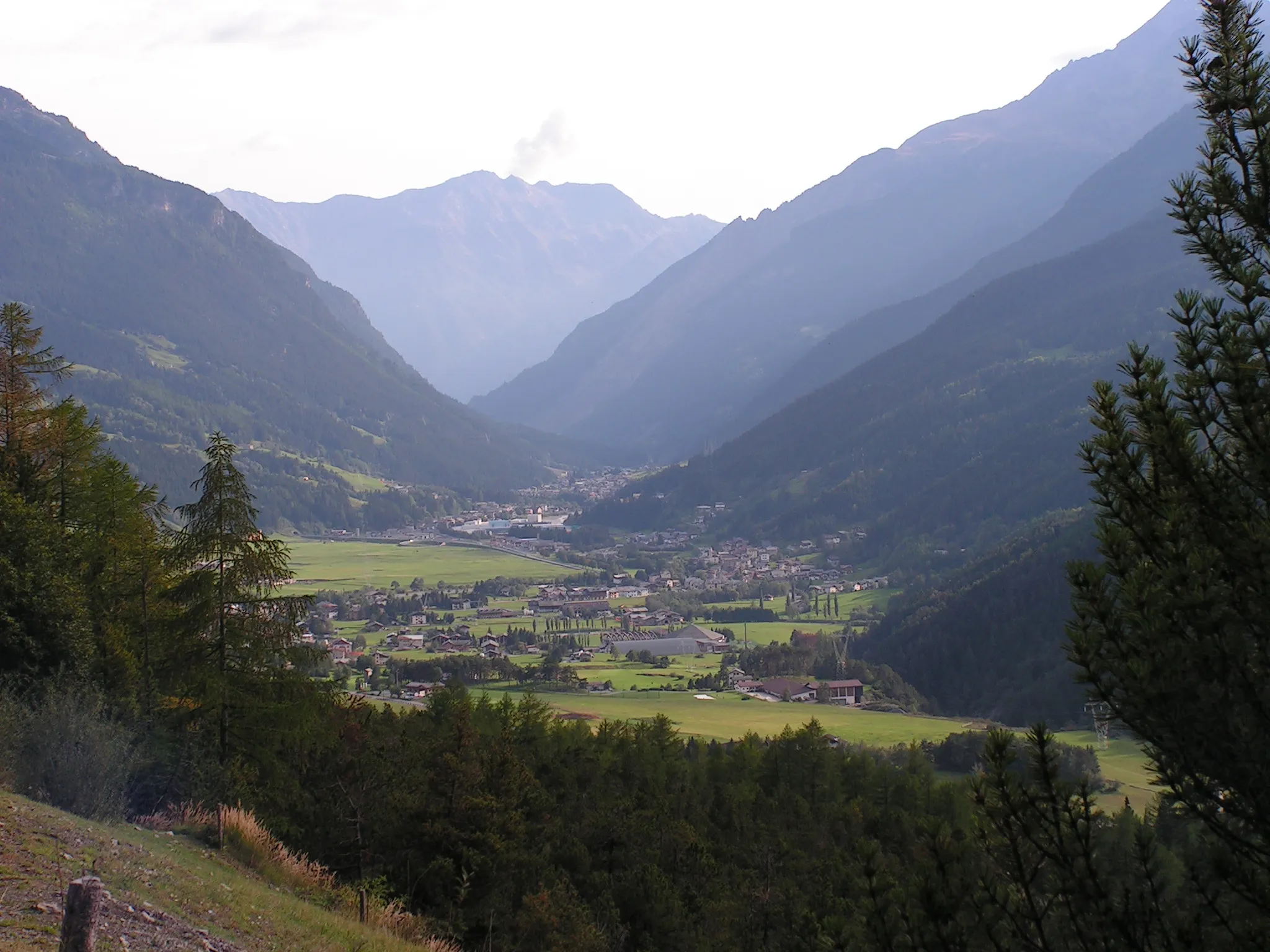 Photo showing: Bormio seen from the Stelvio pass