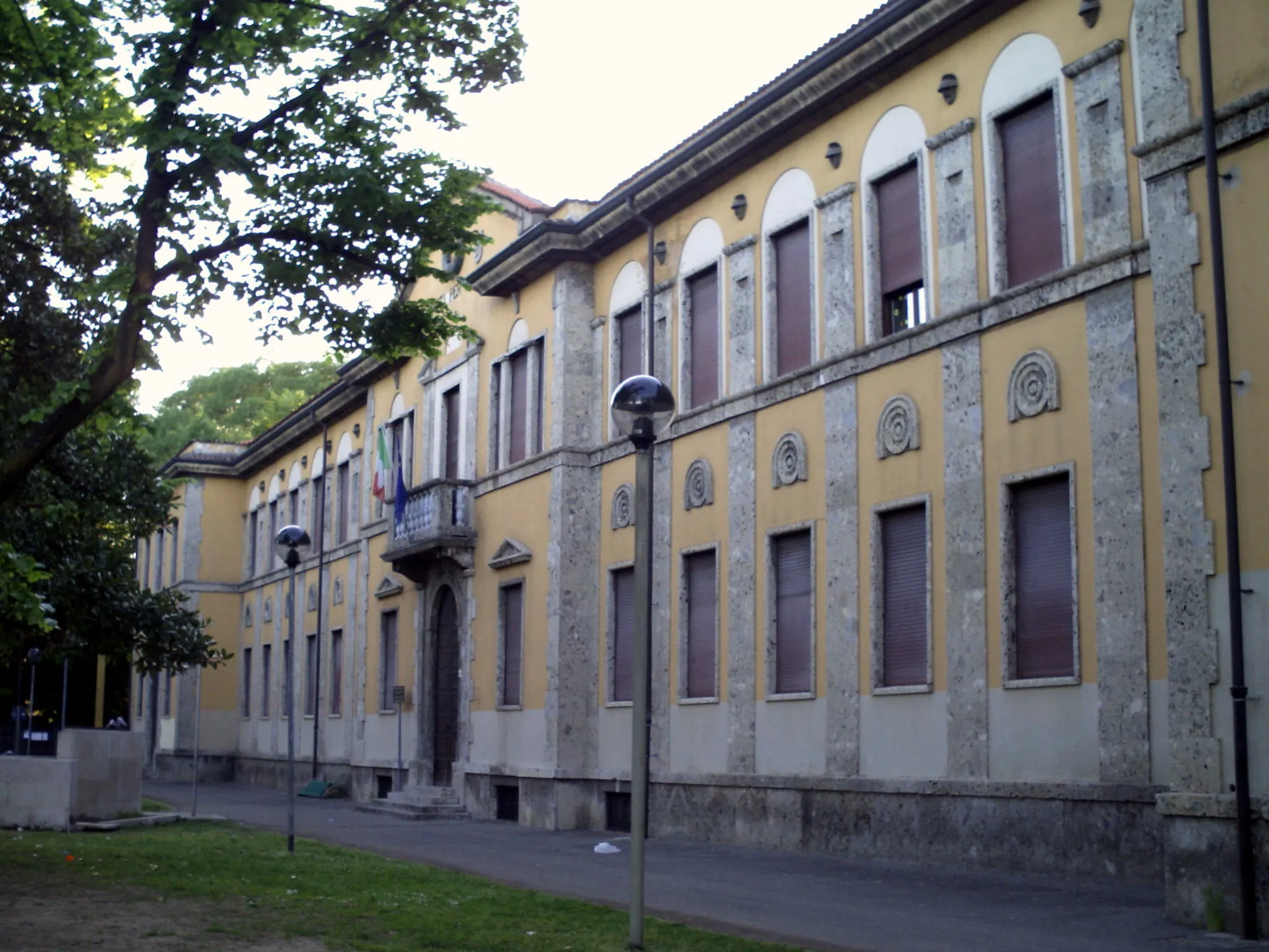 Photo showing: scuola in via carroccio, Busto garolfo