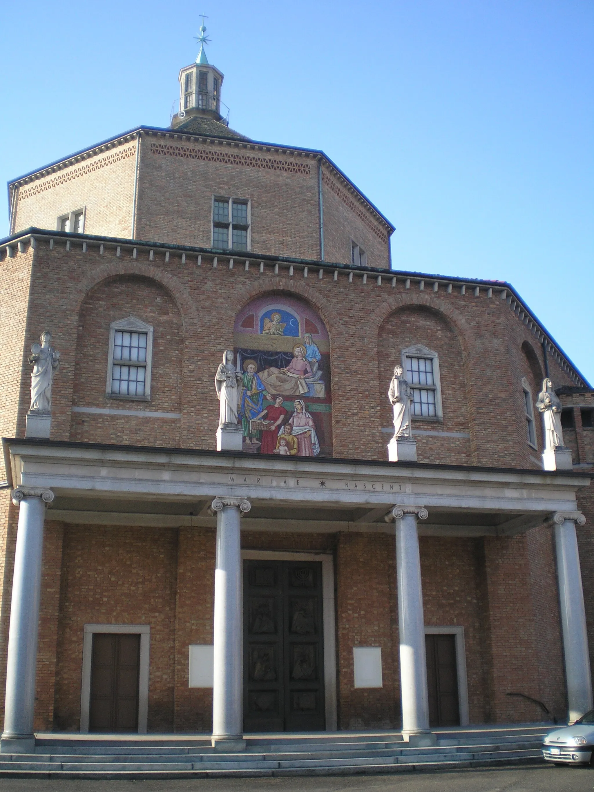 Photo showing: Autore: Bob Garde. Chiesa Santa Maria Nascente di Cabiate.