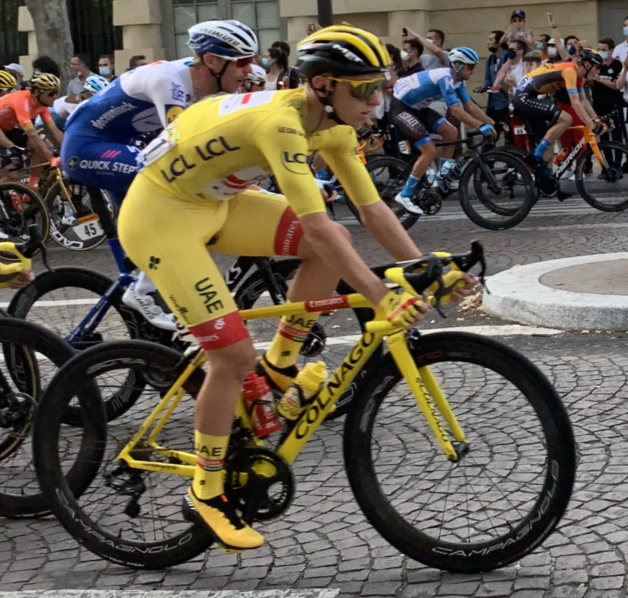 Photo showing: Tadej Pogačar - 21e étape du Tour de France 2020, avenue du Colonel Henry Rol Tanguy, Paris.