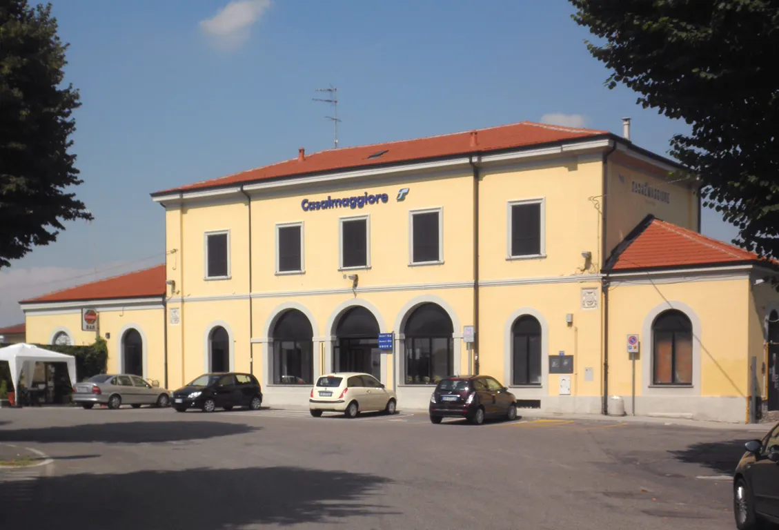 Photo showing: Stazione ferroviaria di Casalmaggiore.