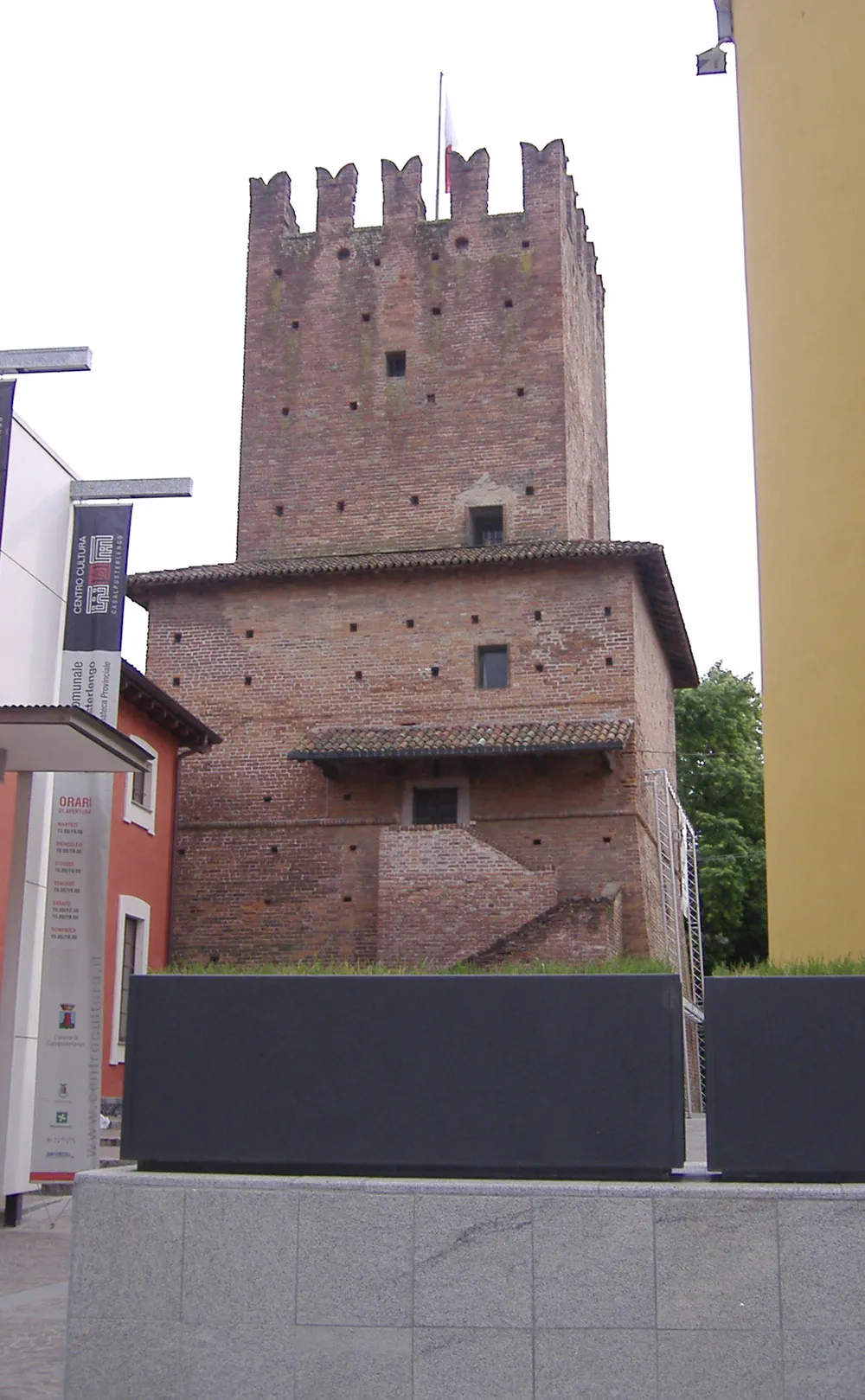 Photo showing: The Tower Pusterla, in Casalpusterlengo, Italy.