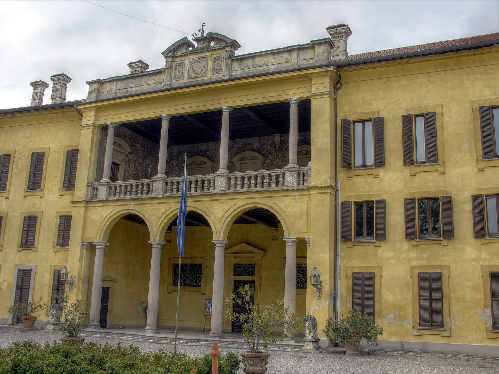 Photo showing: Castano Primo, MI, Italy - Rusconi palace detail